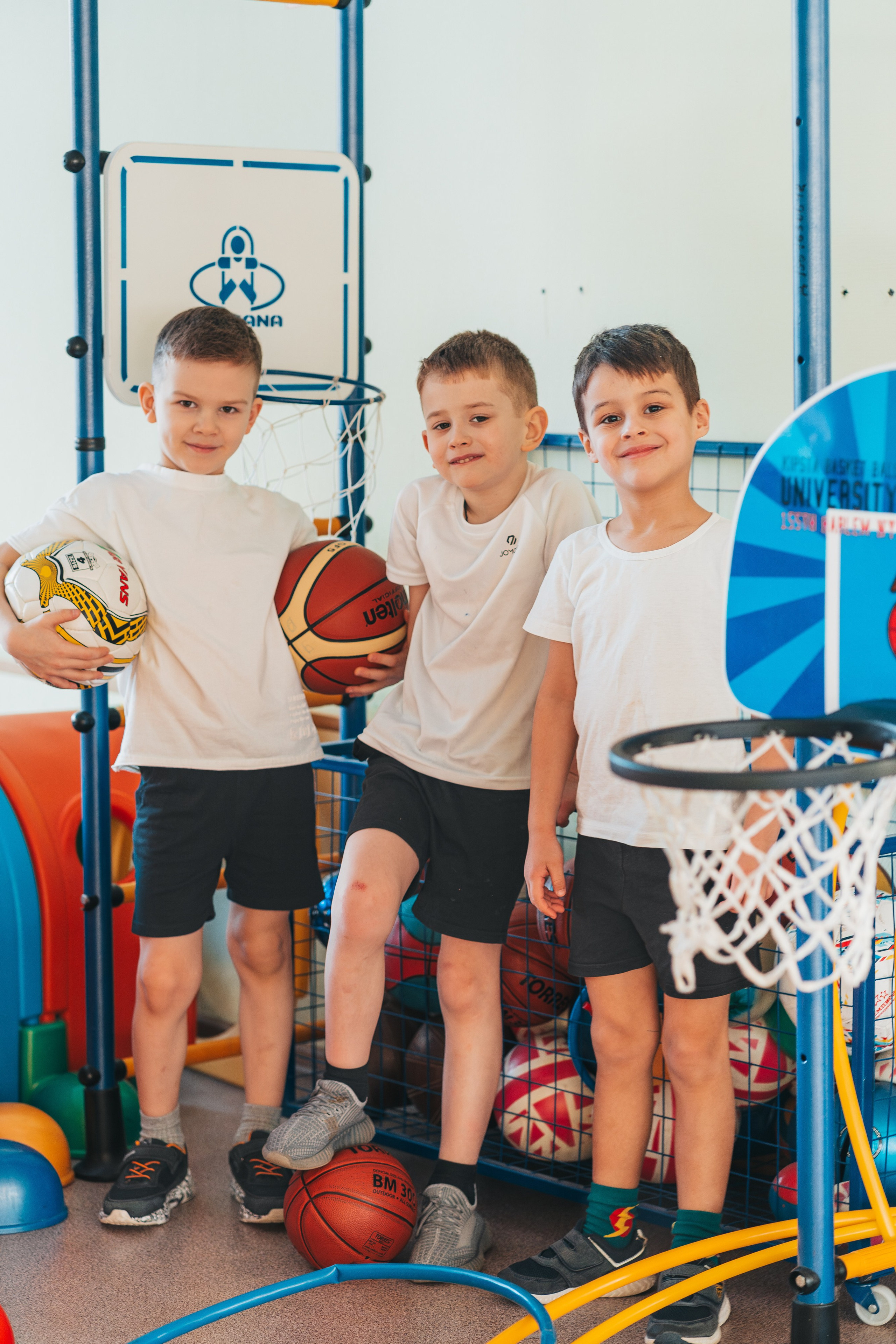 Сад2. Школьные альбомы и альбомы для детского сада. Юлия Осипова. Москва