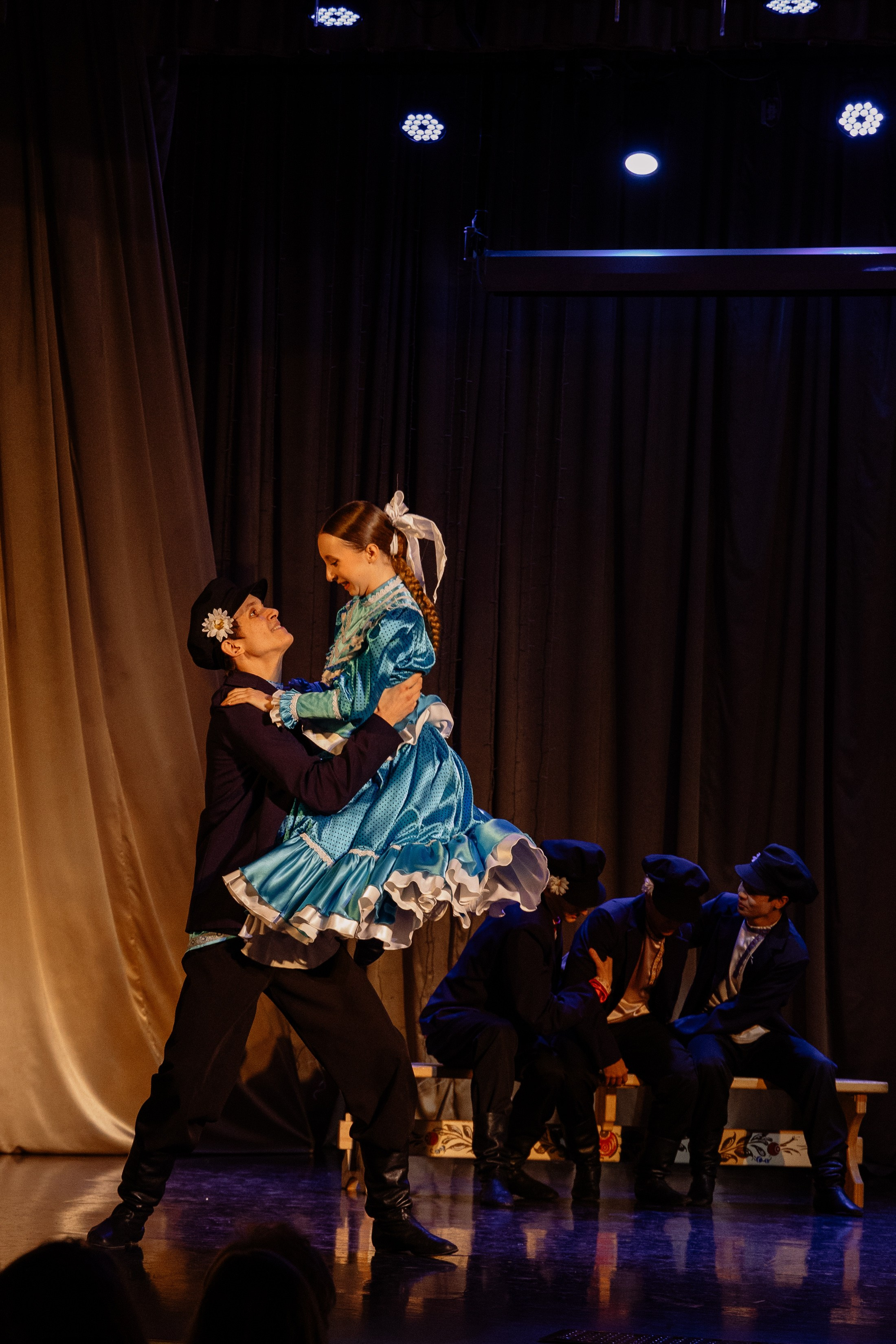 Сибирские узоры ДК Ефремова. Фотограф Юлия Мальцева