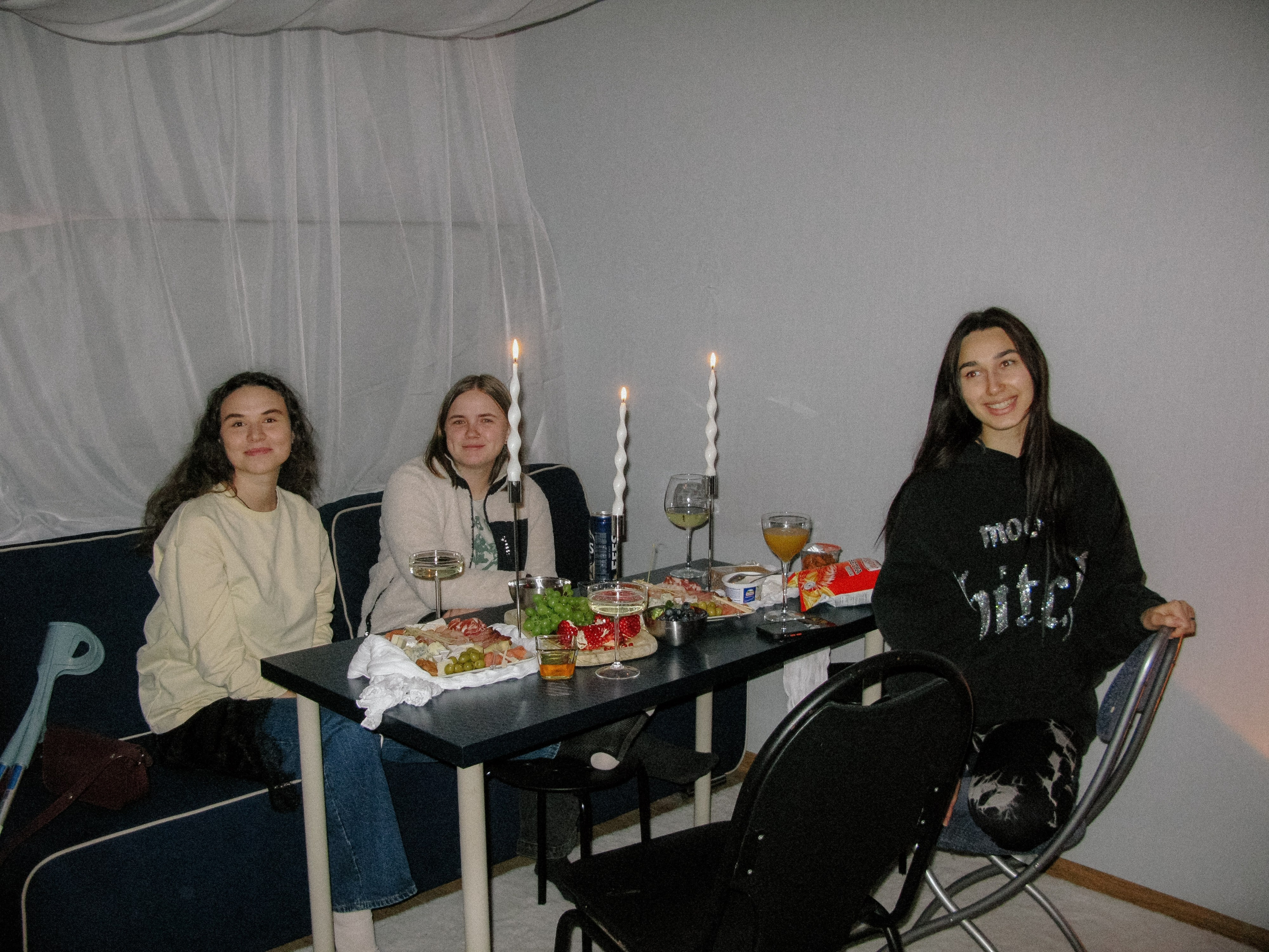 Feb. Фотограф Миланазавр