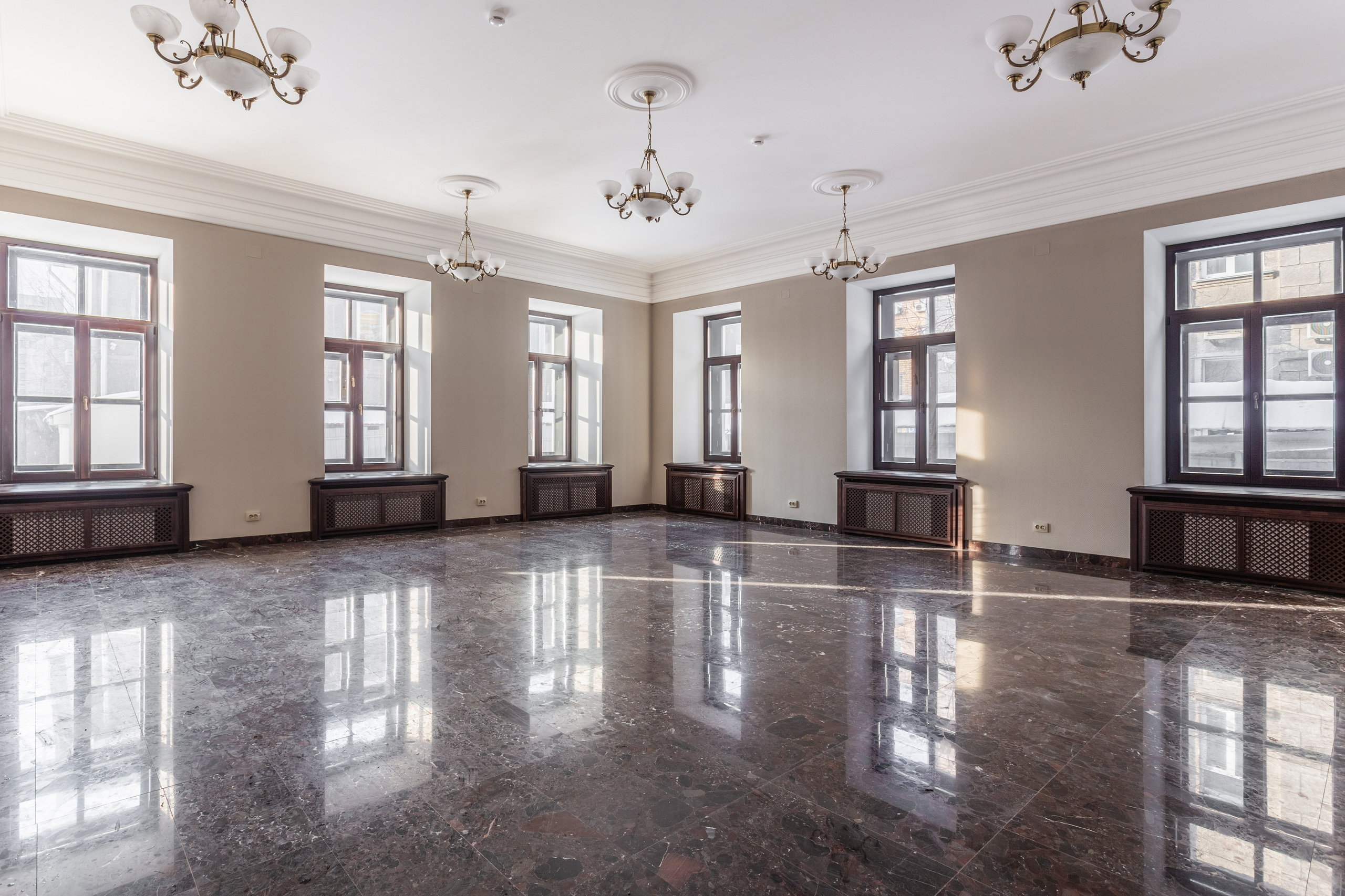 Отреставрированный «Дом Мясникова» на Вейнбаму, заказчик ООО «Гуриати». Интерьерный фотограф и ретушер в Красноярске Денис Антропов