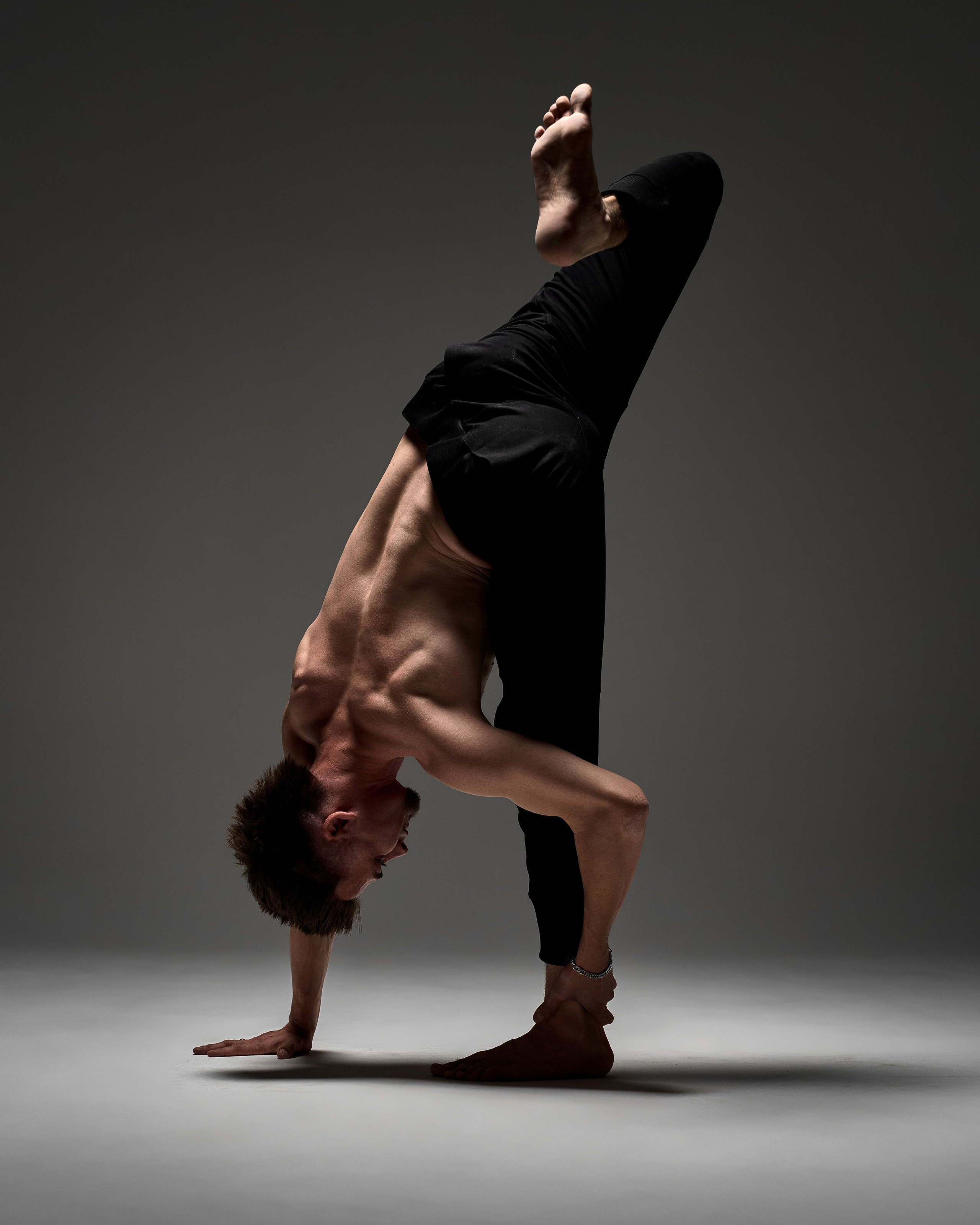 Фотографии йоги: эстетика и гармония. Фотограф Москва Денис Косых — портреты, йога, творческие съёмки