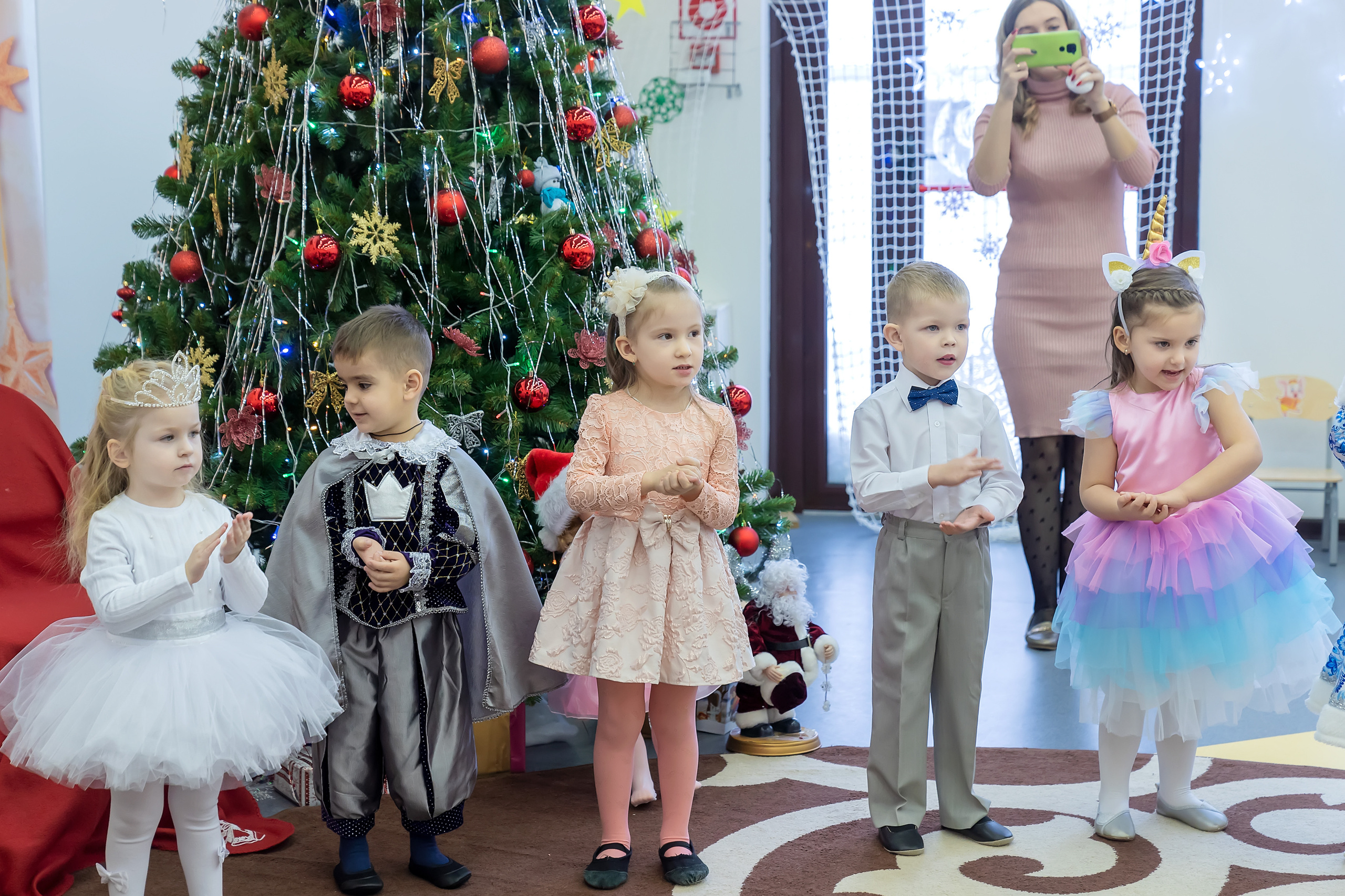 Утренник в детском саду. Главная