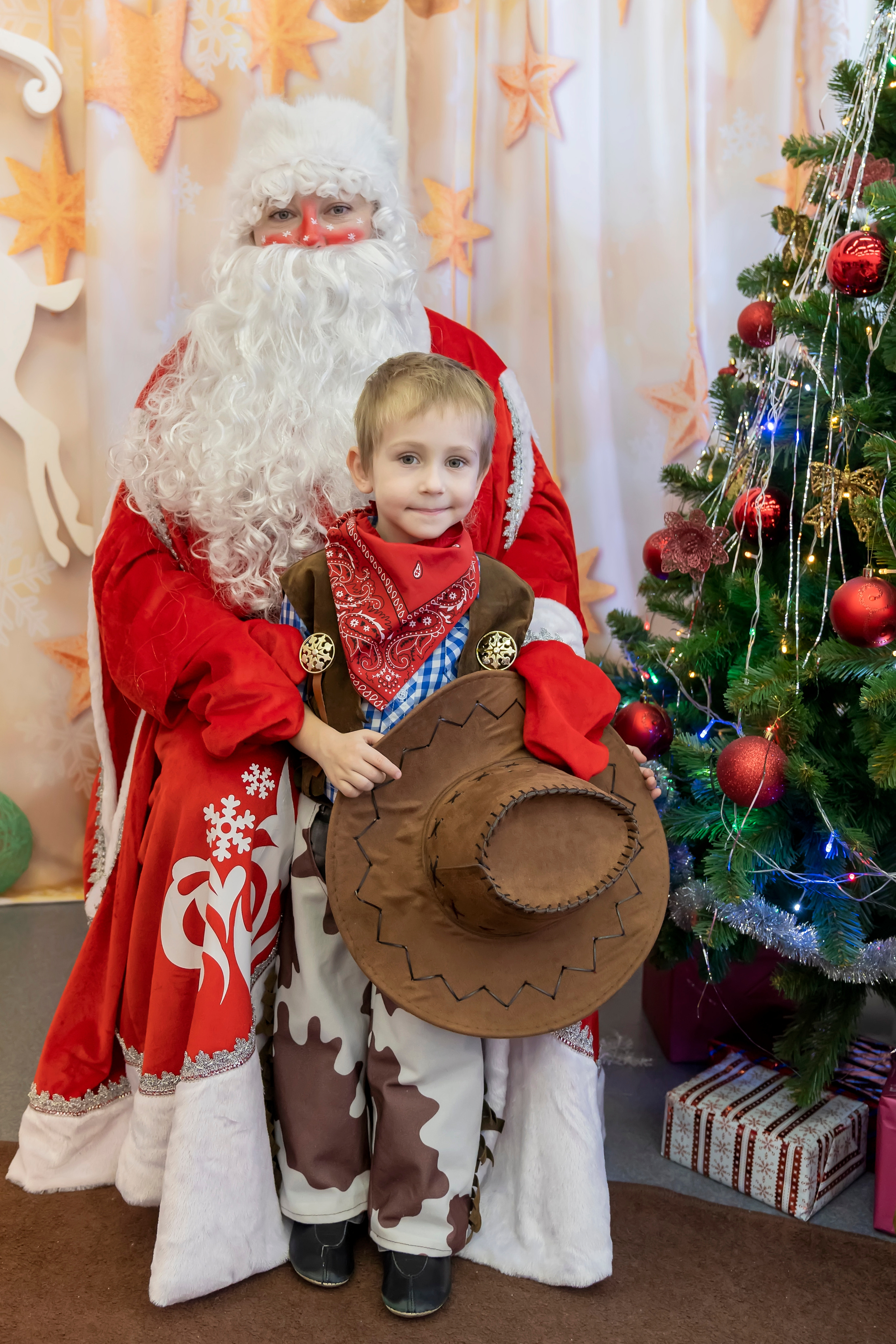Утренник в детском саду. Главная