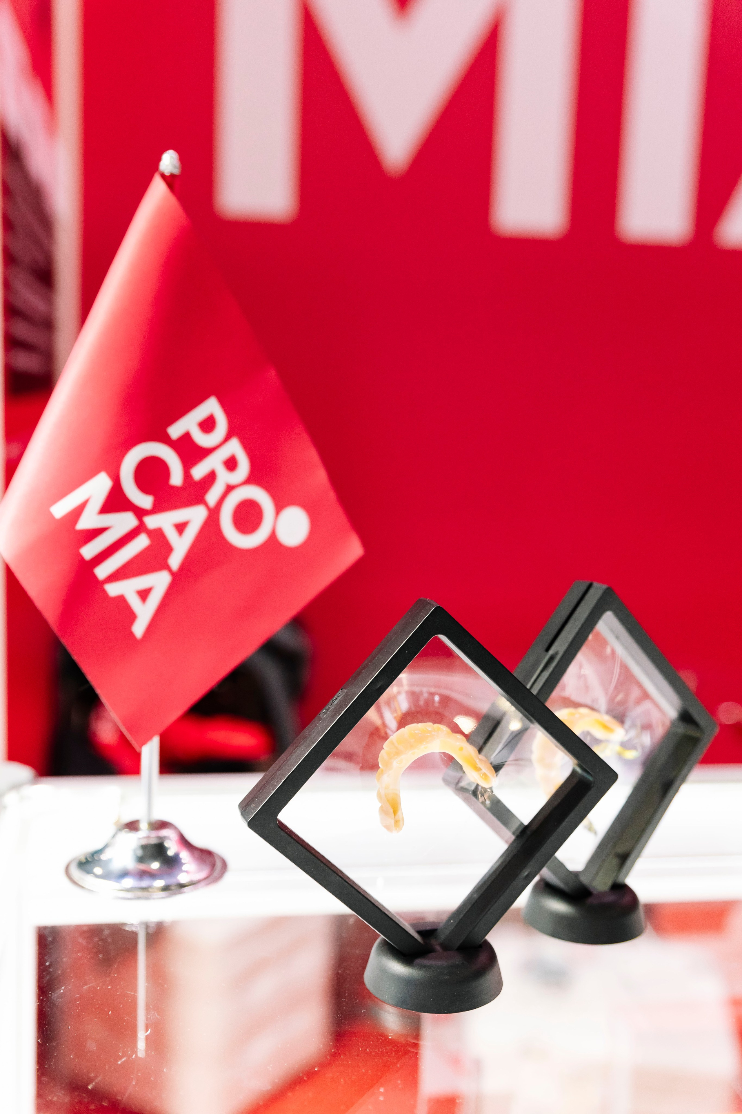 Стоматологическая выставка Dental Salon 2026. Профессиональный фотограф в Москве | Заказать фотосессию и съемку