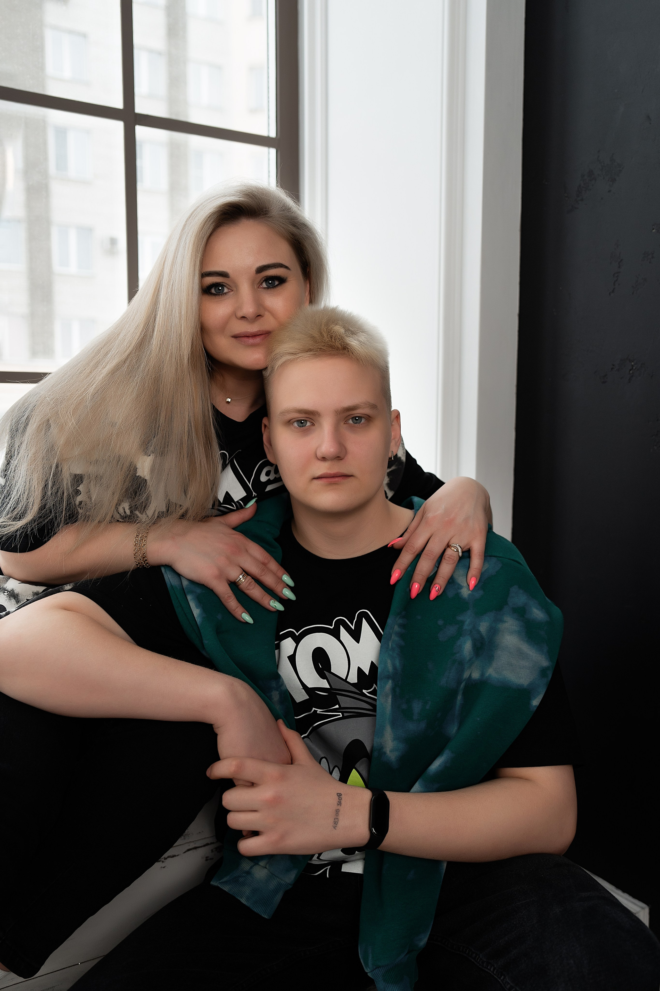 Валентина и сын. Главная