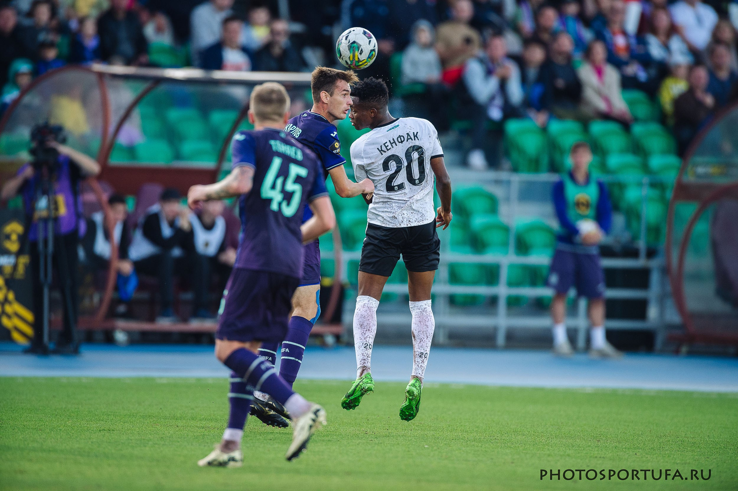 Россия — МЕЛБЕТ — Первая Лига. 4 -й тур «ФК УФА» — ФК «Тюмень». Спортивный фотограф в Уфе Евгений Буров