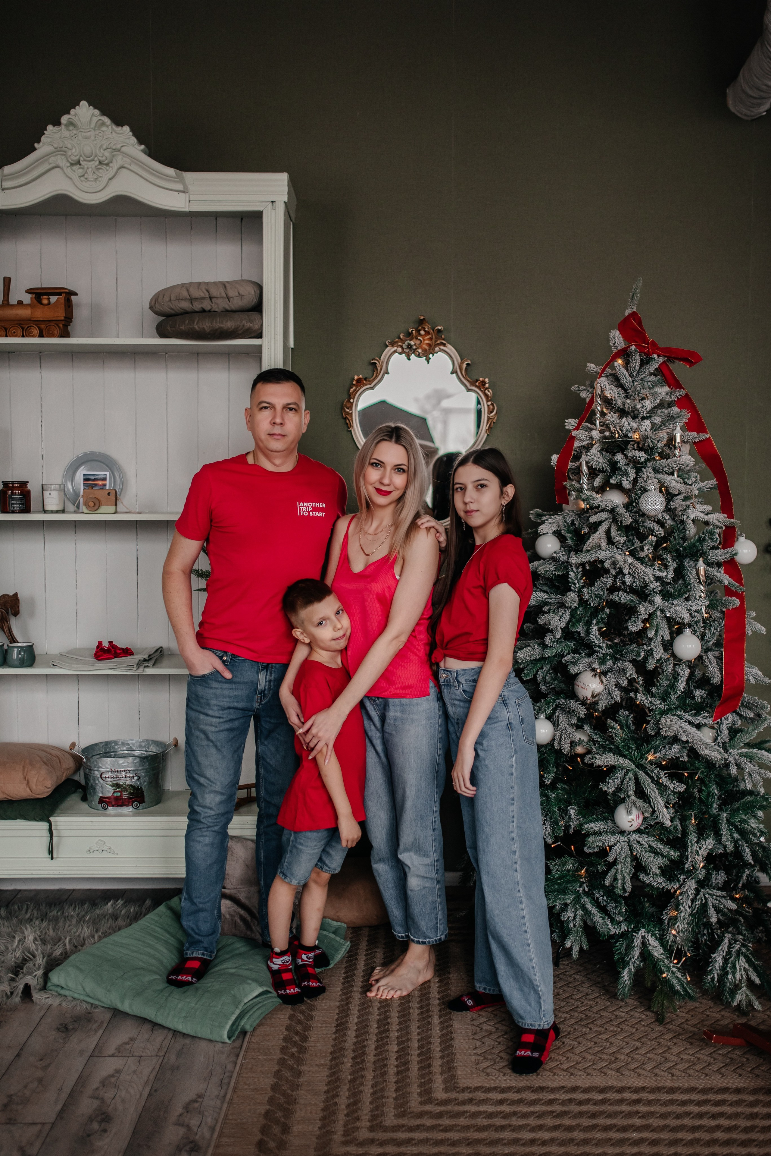 Новогодняя семейная, 2024. Главная