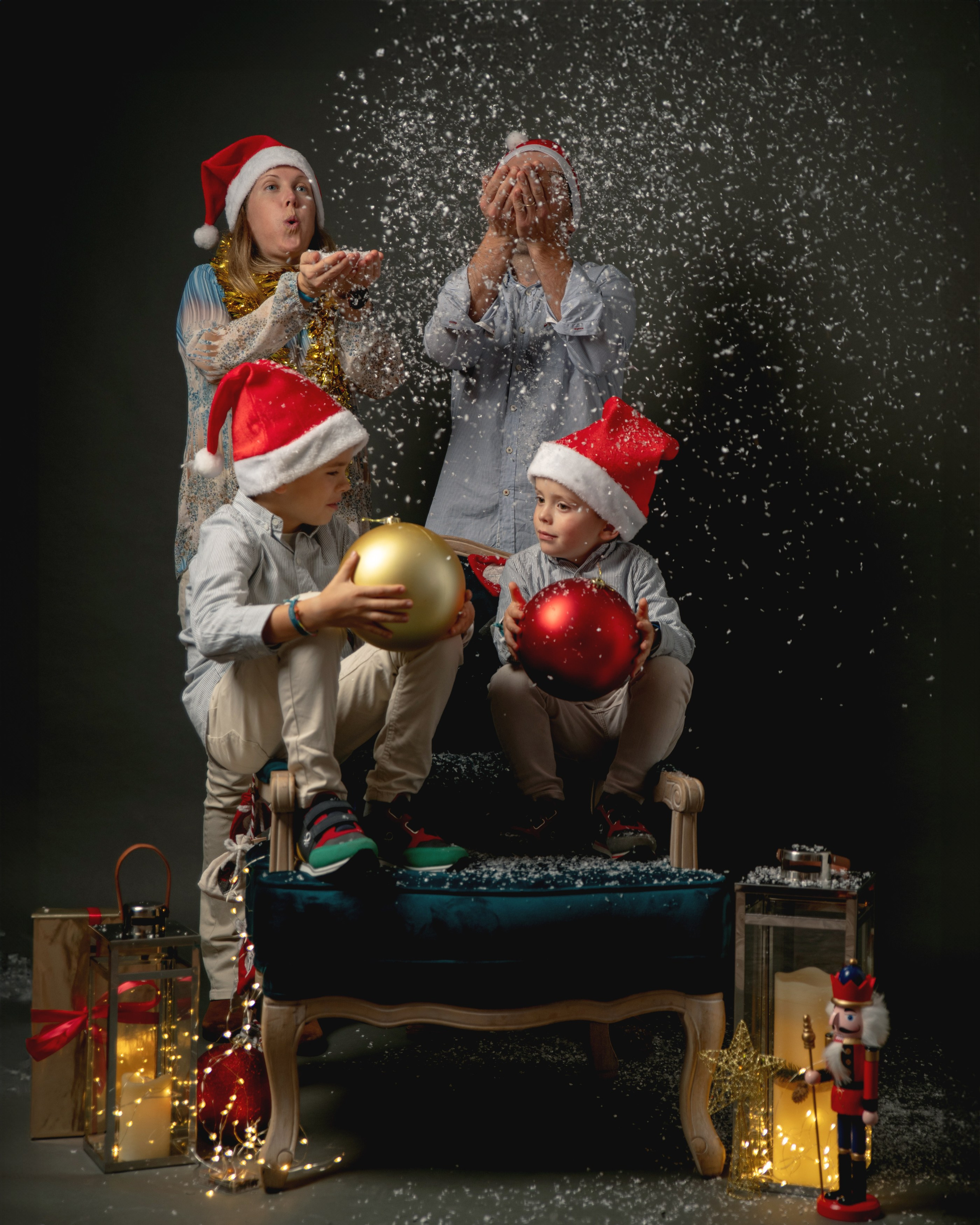 FAMILY Of ANTONIETA. Anastasiia Antoniuk portrait, family and couple photographer, Portugal