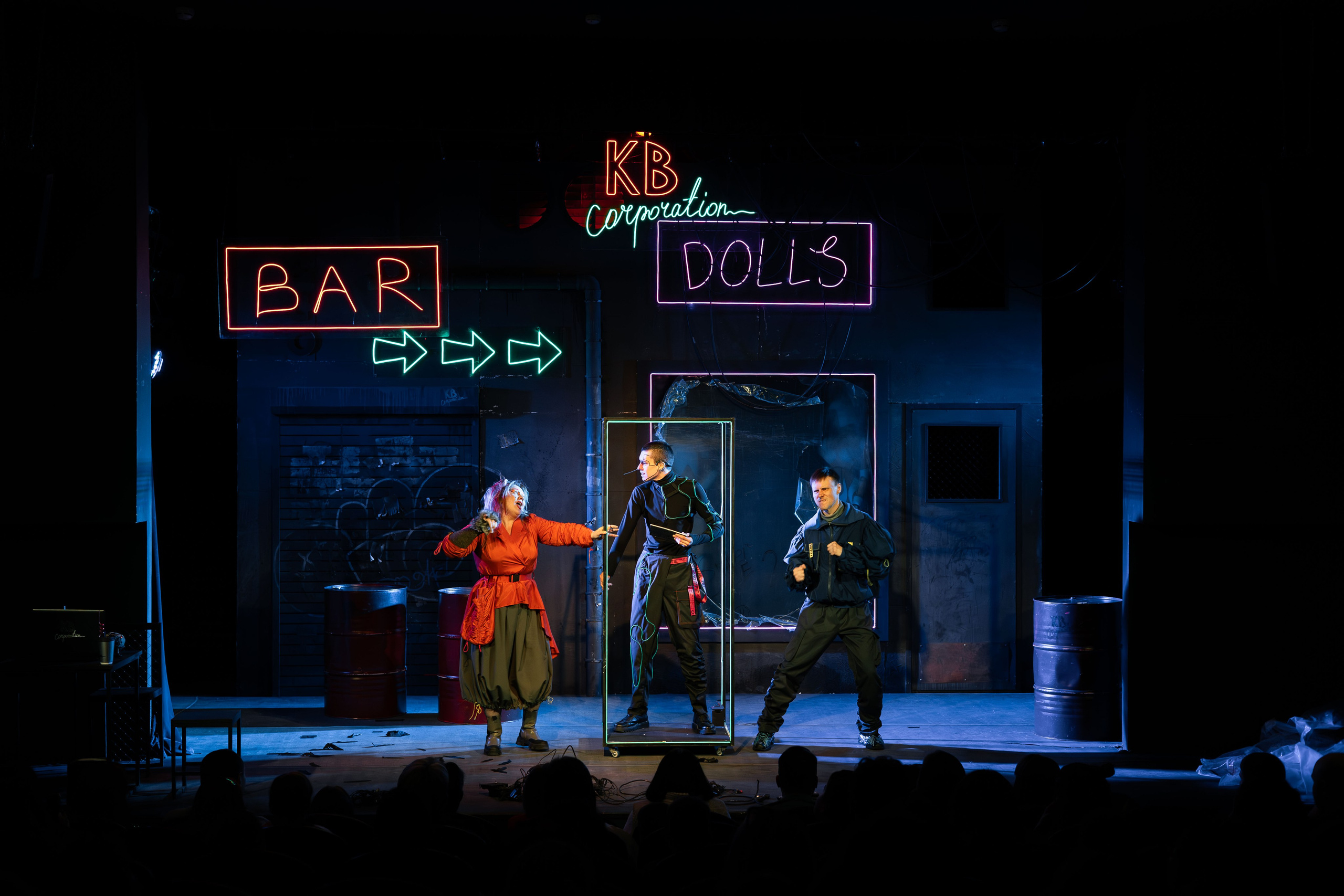 Театр Юного Зрителя «Буратино 2087». Кадр Плюс — Фотография с характером «Визуальный продюсер и фотограф Марк Файзулин»