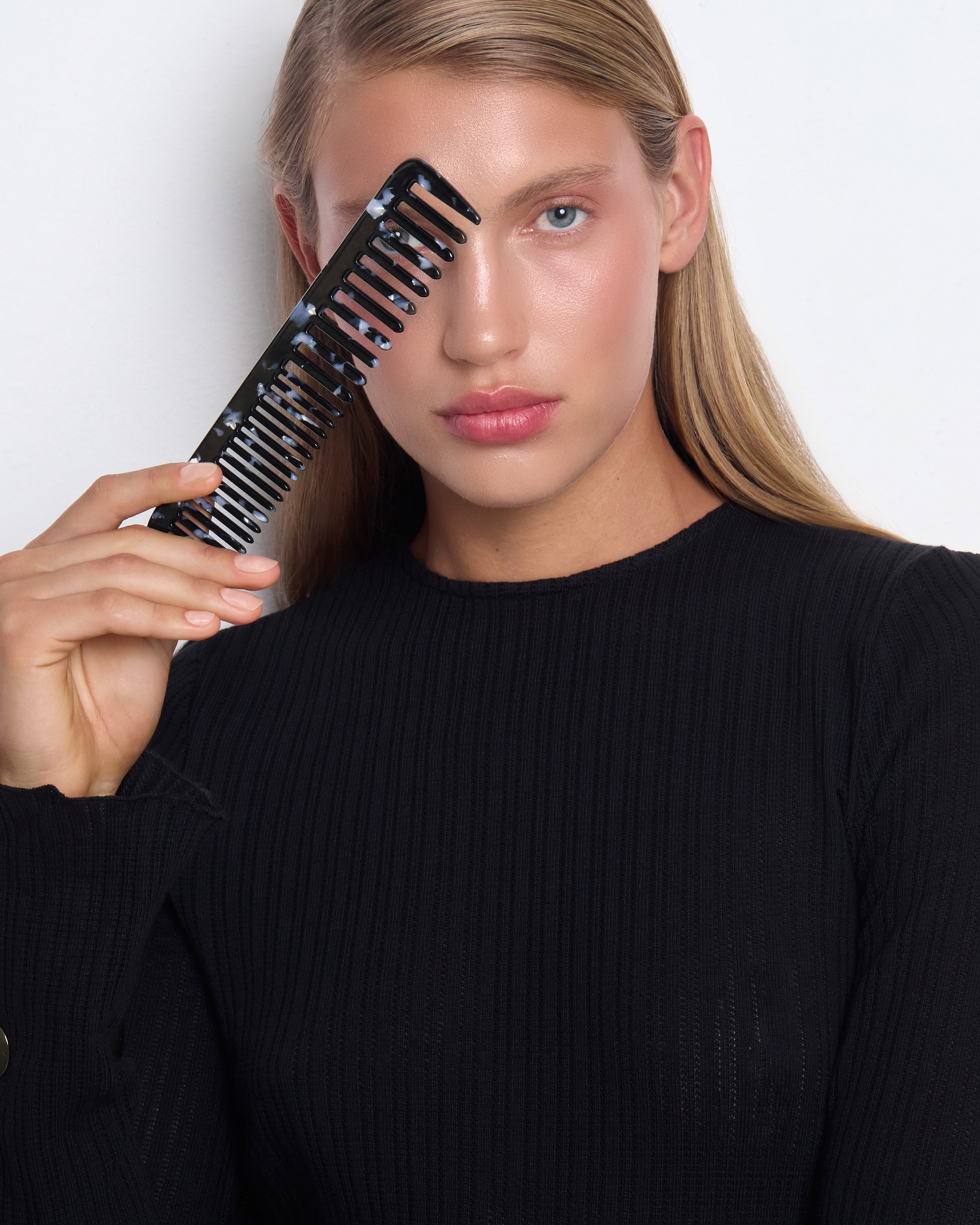 AMPY. Святослав Лебедев | Рекламный фотограф — Коммерческая съемка, Арт-дирекшн, AI-интеграция