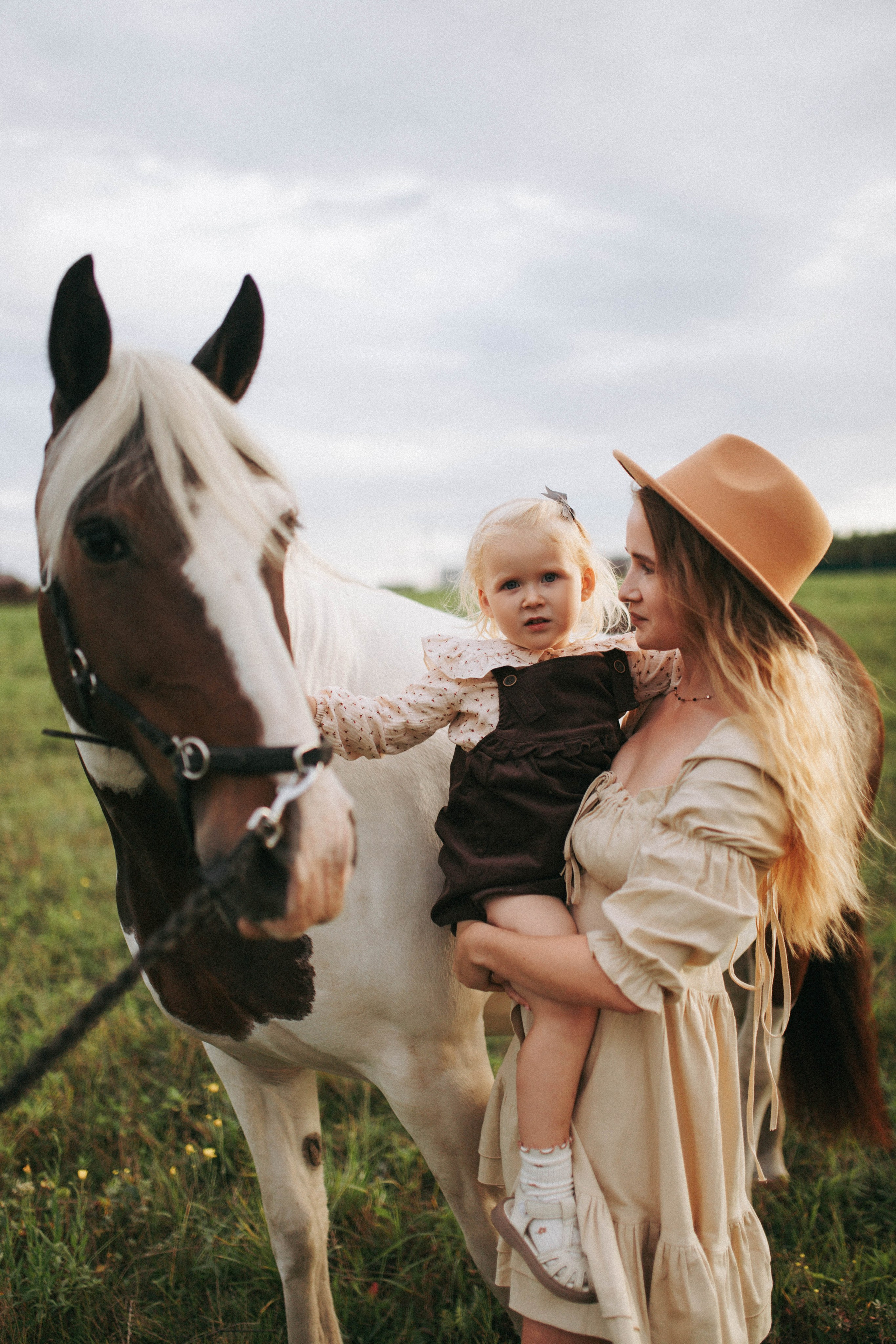 Одним тёплым вечером на ферме с лошадками. Свадебный и семейный фотограф в Нижнем Новгороде