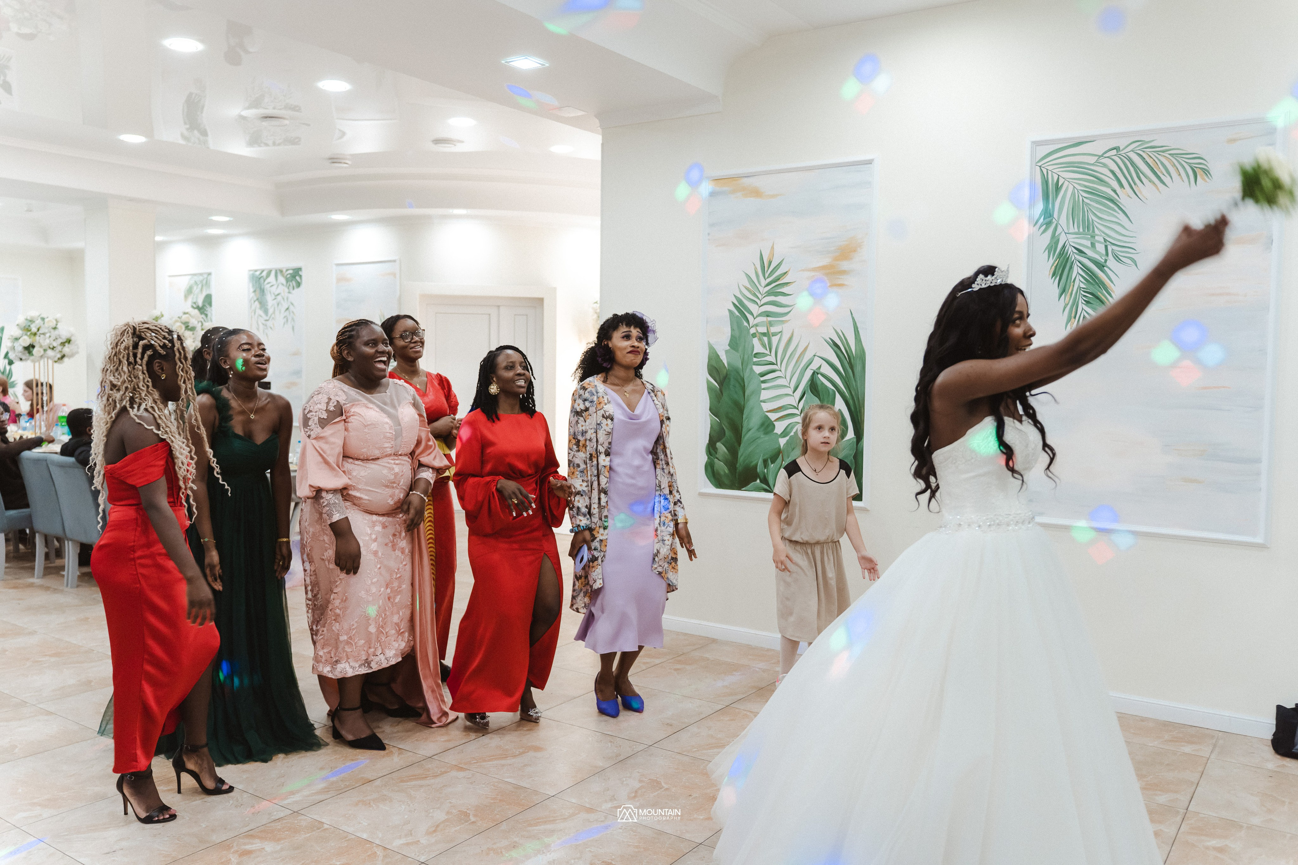 Synthia and Jospin Part 2. Я занимаюсь событийной, свадебной, товарной, студийной… фотографией