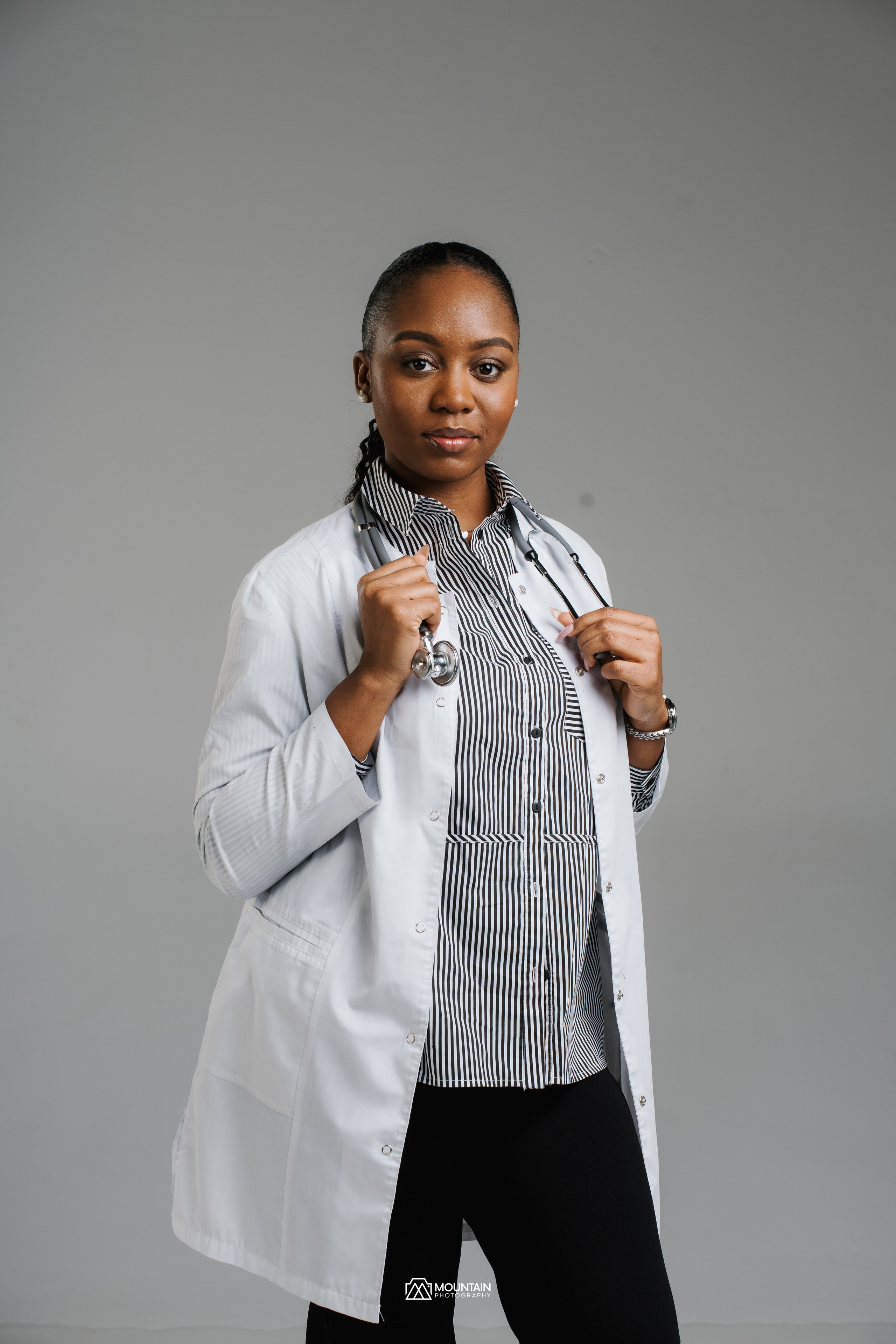 Doctors Graduation. Я занимаюсь событийной, свадебной, товарной, студийной… фотографией