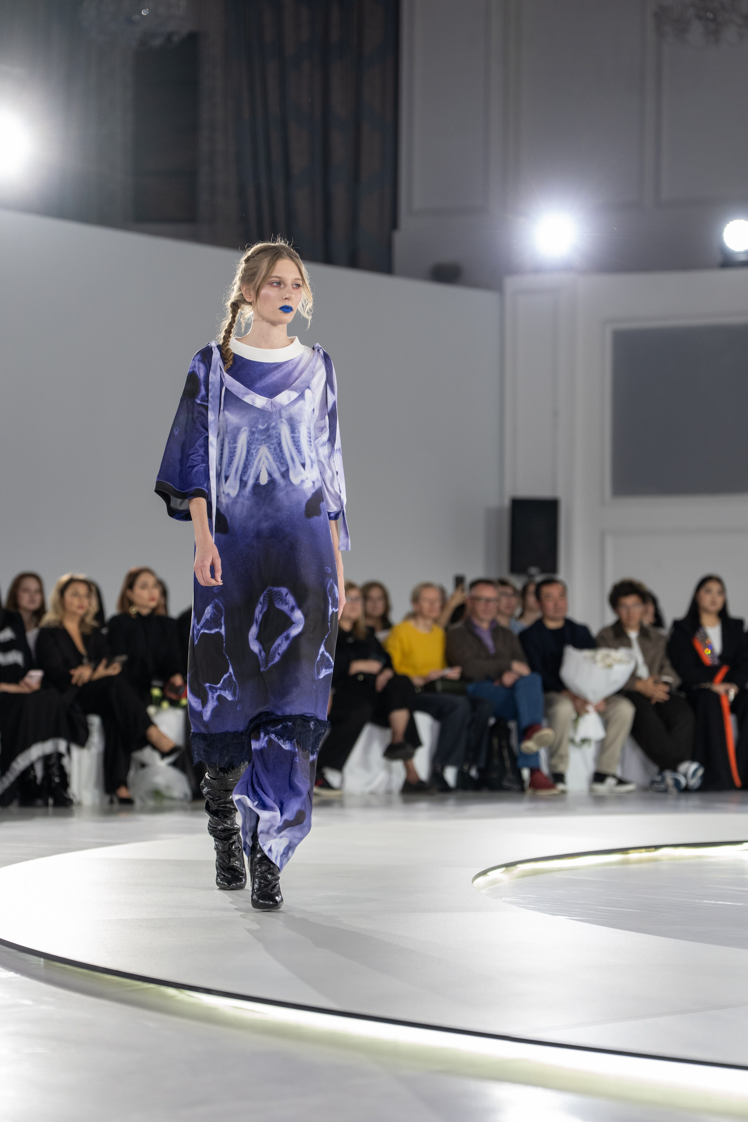 Брэнд Yang Lain. Сайт Алматинского НЮ АРТ, будуар и фэшн фотографа Дениса Карпенко