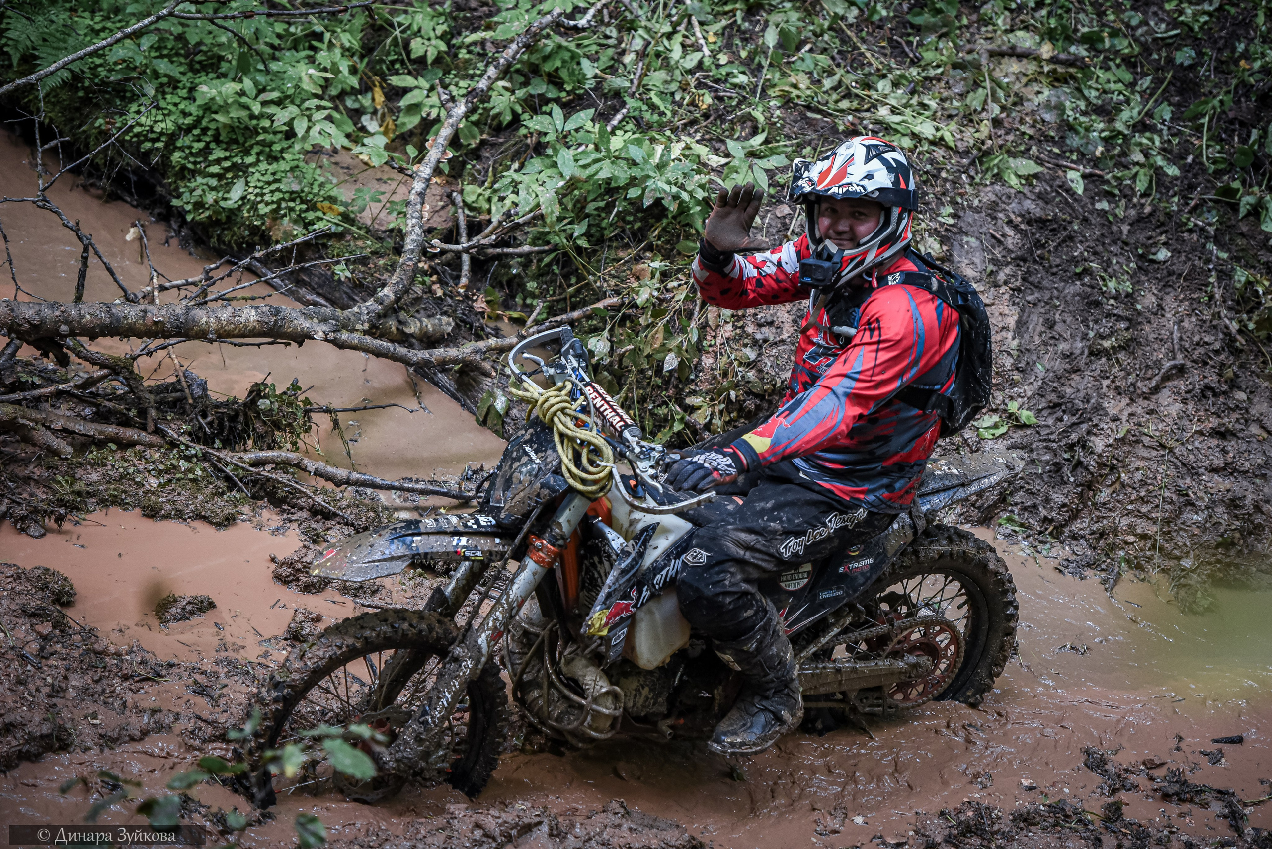 На местности. IV этап. Гороховец. Мотофотограф в Нижнем Новгороде Динара Зуйкова