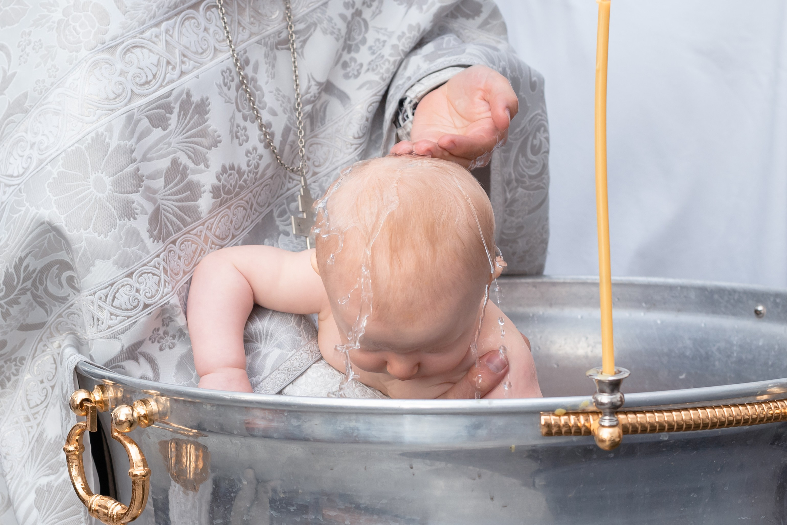 Фотосессия таинство крещения Екатеринбург и Свердловская область. Фотограф новорожденных в Екатеринбурге Анастасия Карманова