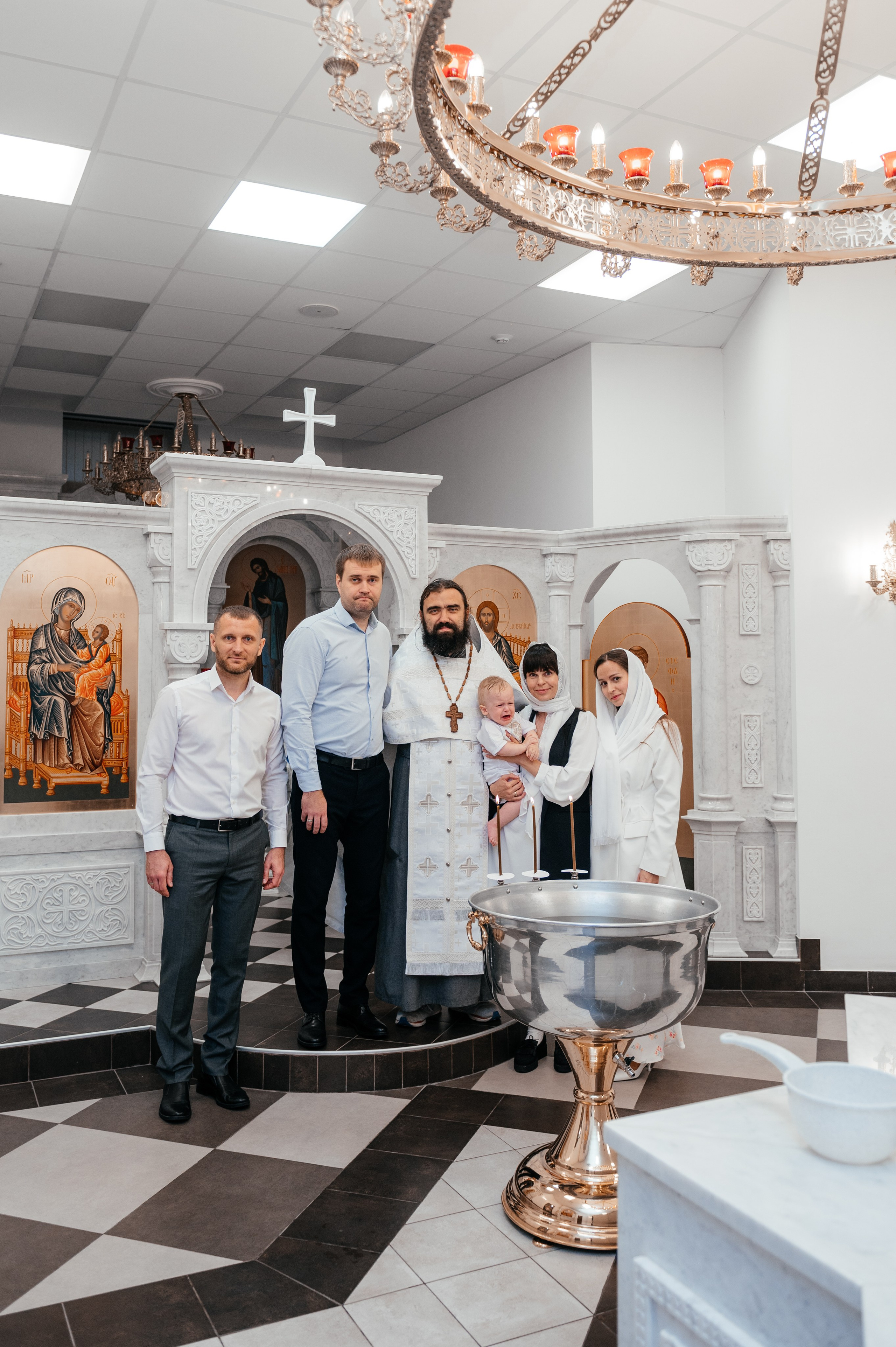 Крещение Никиты. Александро- Невский Собор. Свадебный и семейный фотограф в Волгограде Семисотнова Камилла