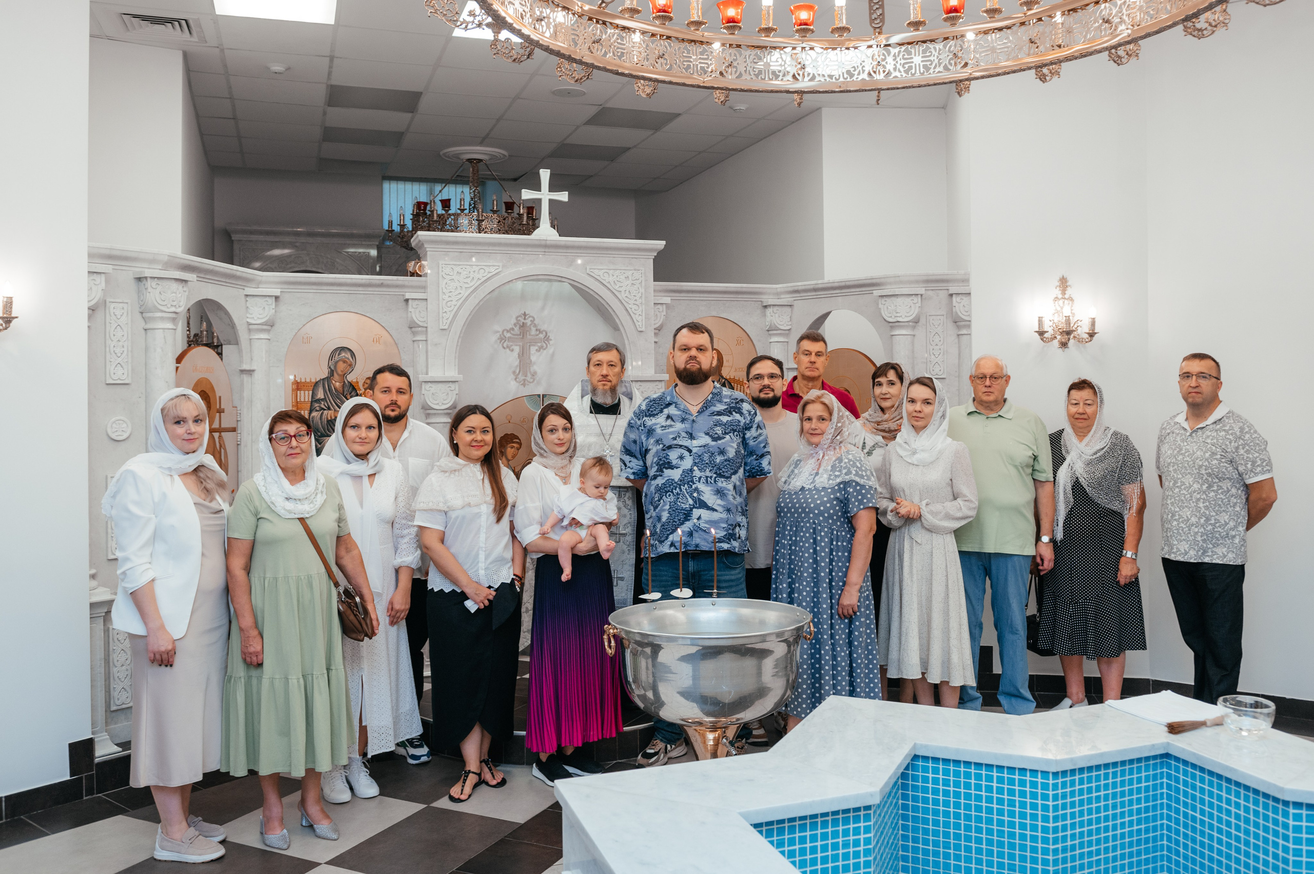 Крещение Ксении. Александро-Невский собор. Свадебный и семейный фотограф в Волгограде Семисотнова Камилла