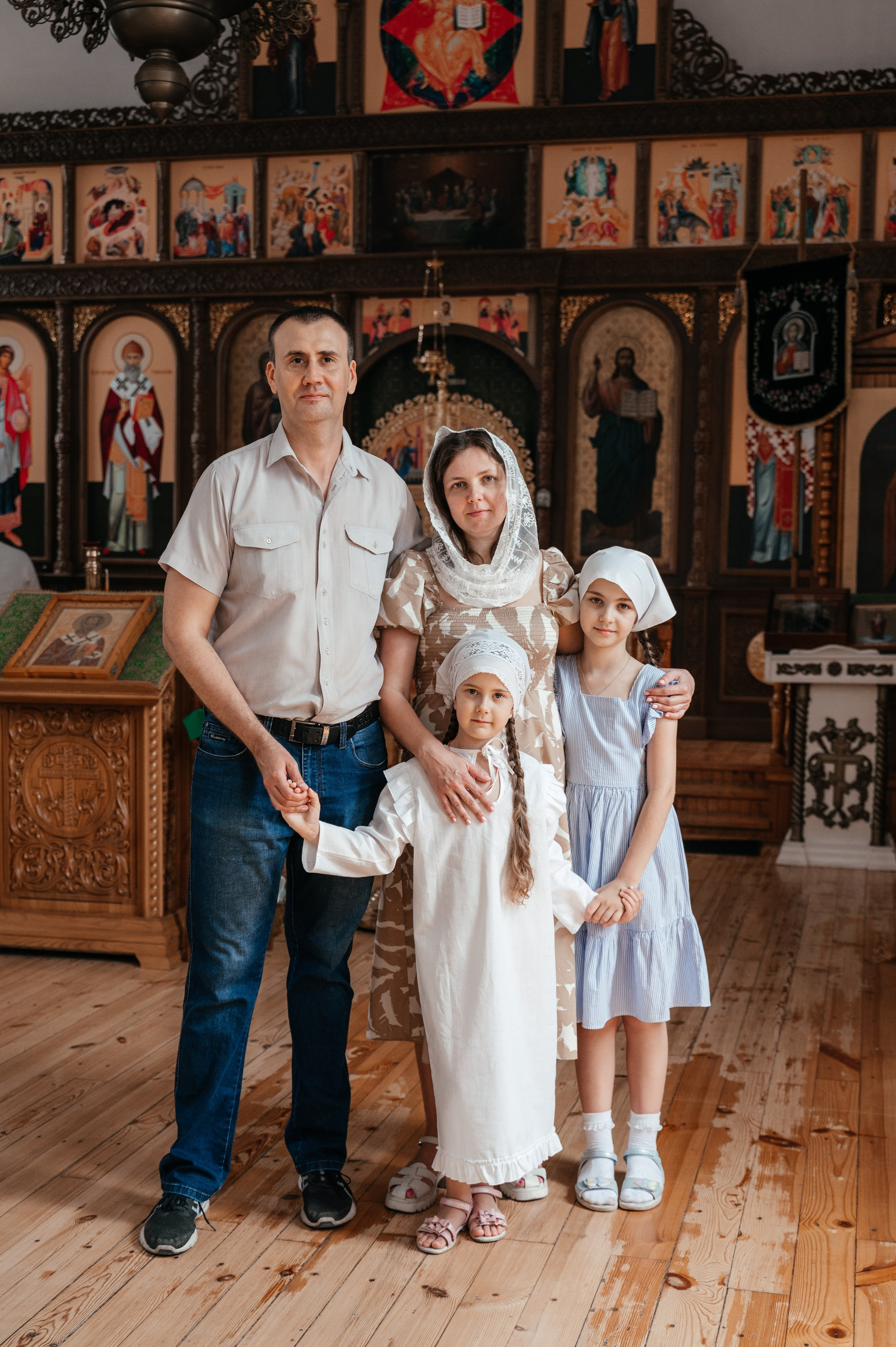 Крещение Киры. Храм Святителя Николая Чудотворца. Краснослободск. Свадебный и семейный фотограф в Волгограде Семисотнова Камилла