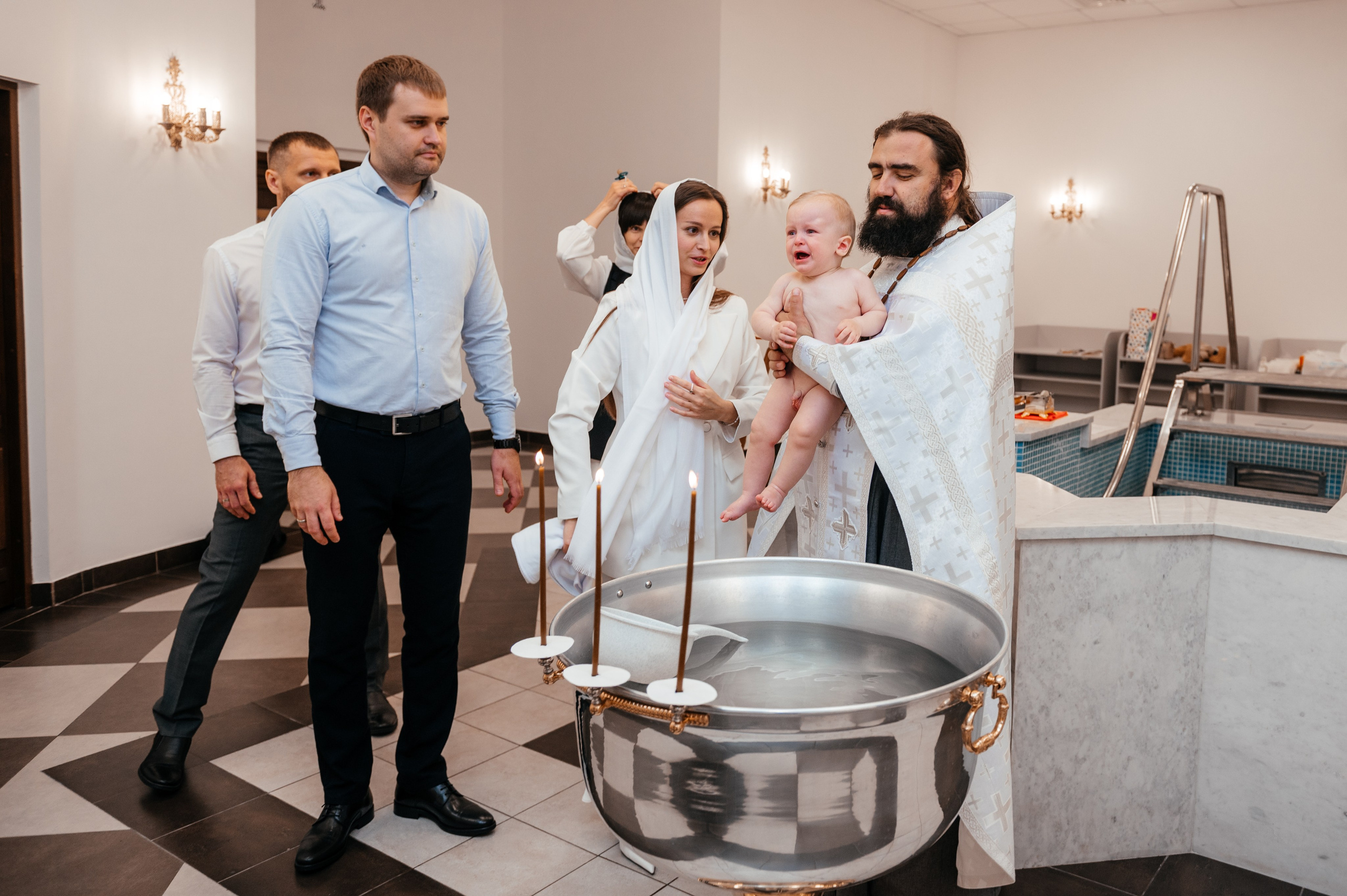 Крещение Никиты. Александро- Невский Собор. Свадебный и семейный фотограф в Волгограде Семисотнова Камилла