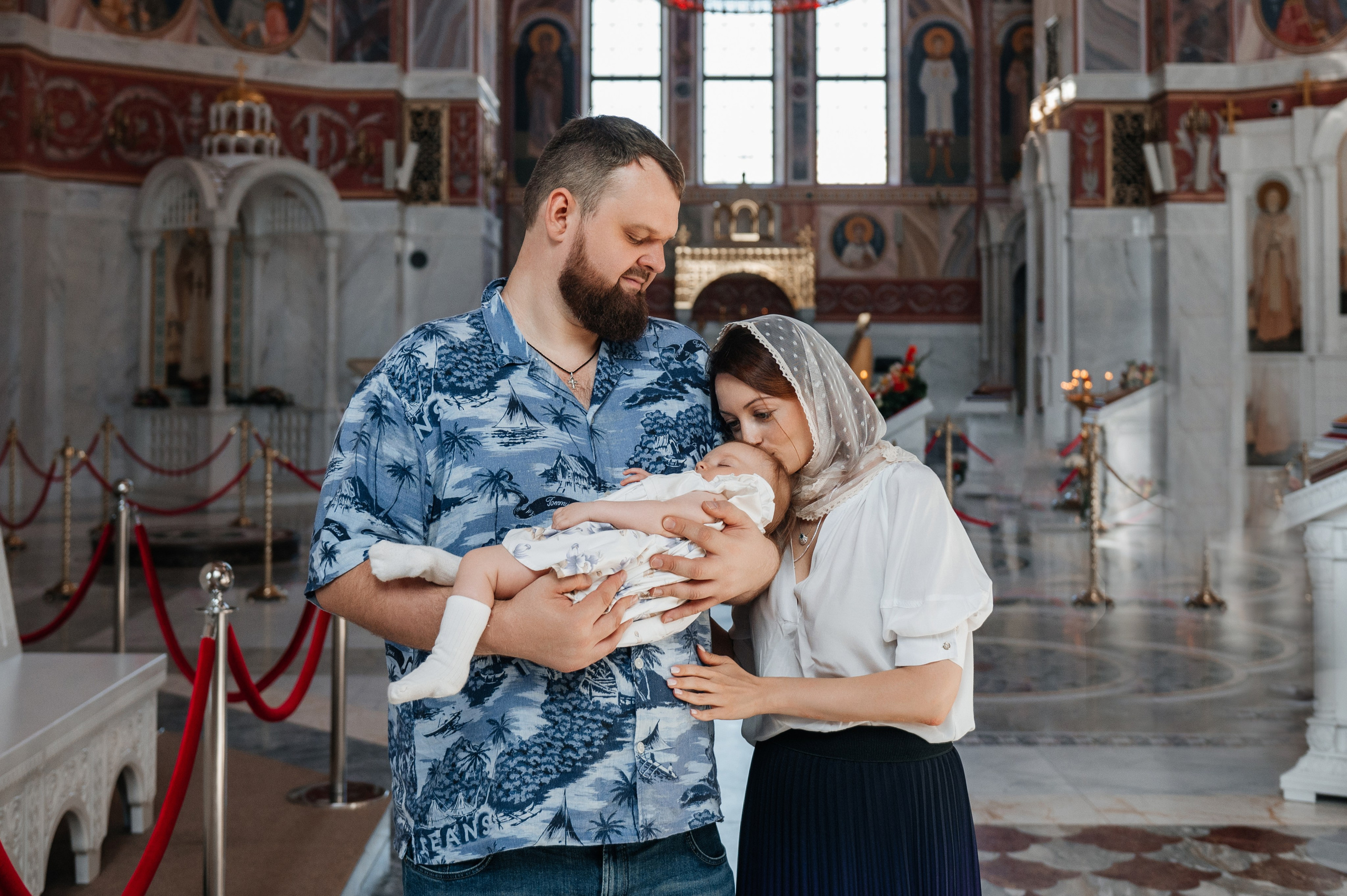 Крещение Ксении. Александро-Невский собор. Свадебный и семейный фотограф в Волгограде Семисотнова Камилла
