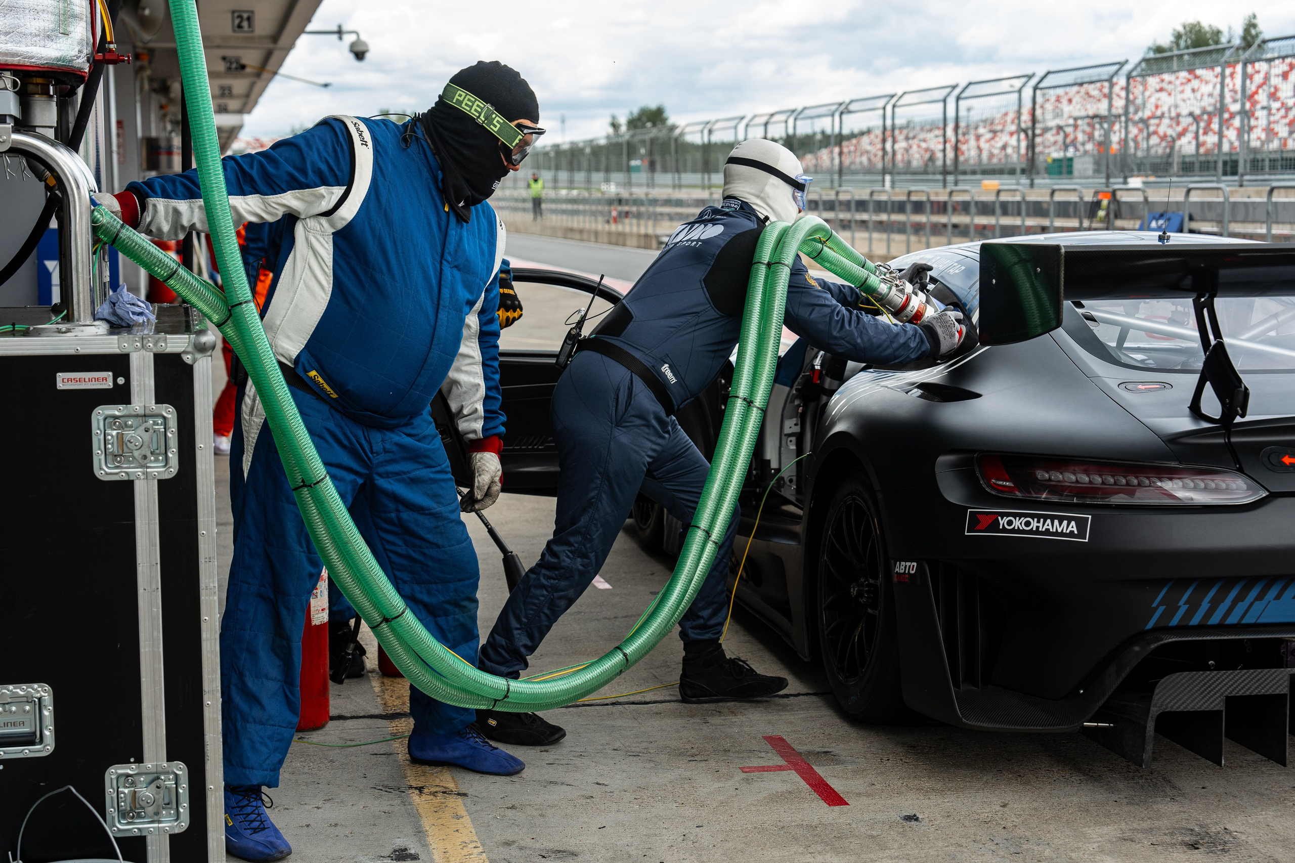 Фото второго этапа Российской серии гонок на выносливость. Фотограф Николай Прокофьев модельные тесты в Москве