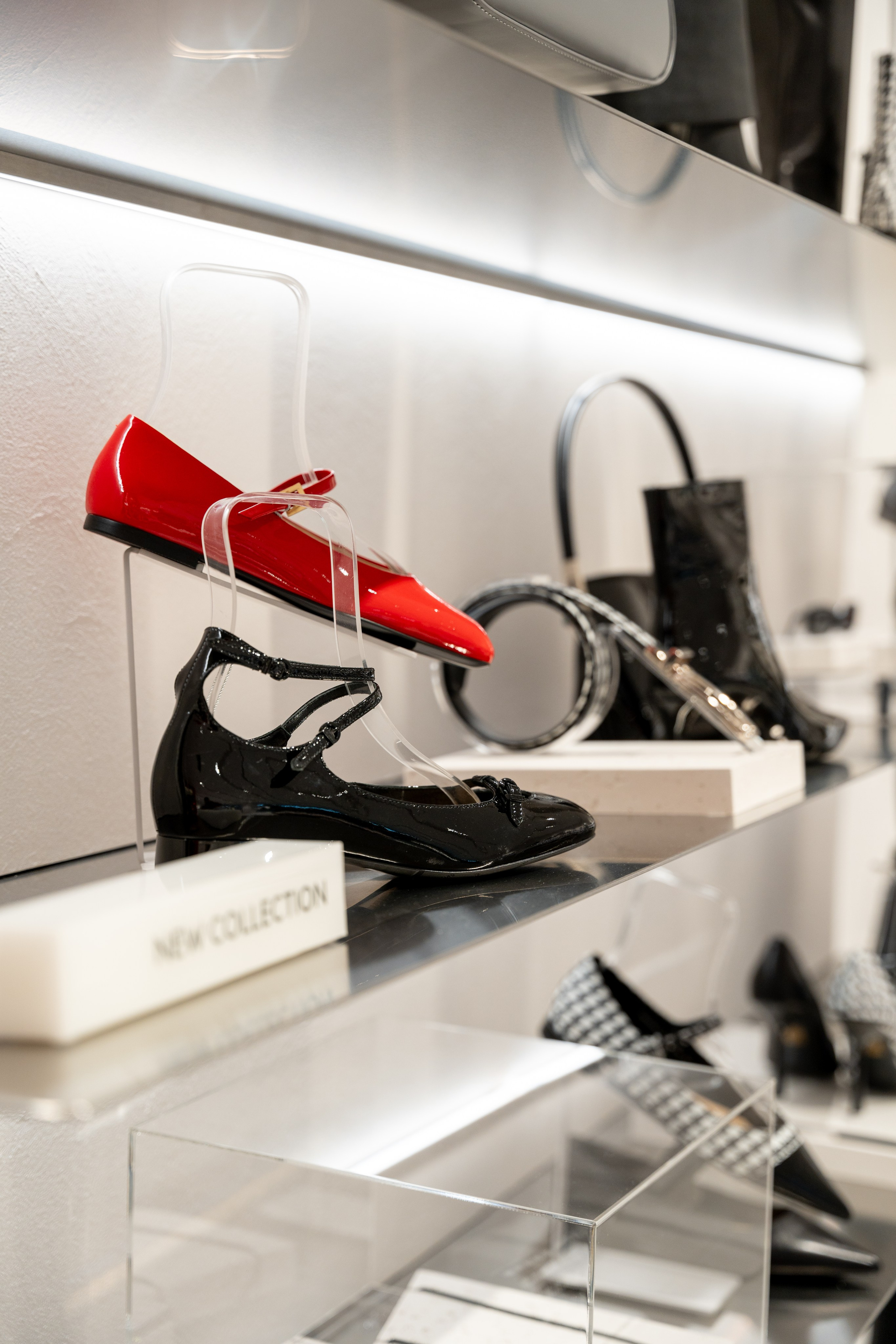 Интерьерная фотосъемка магазина Ekonika в Краснодаре — обувной бренд Профессиональная фотосъемка Ekonika — фирменный магазин в Краснодаре. Шедевры для Вас! Фотограф и Видеограф в Краснодаре Пахиев Руслан