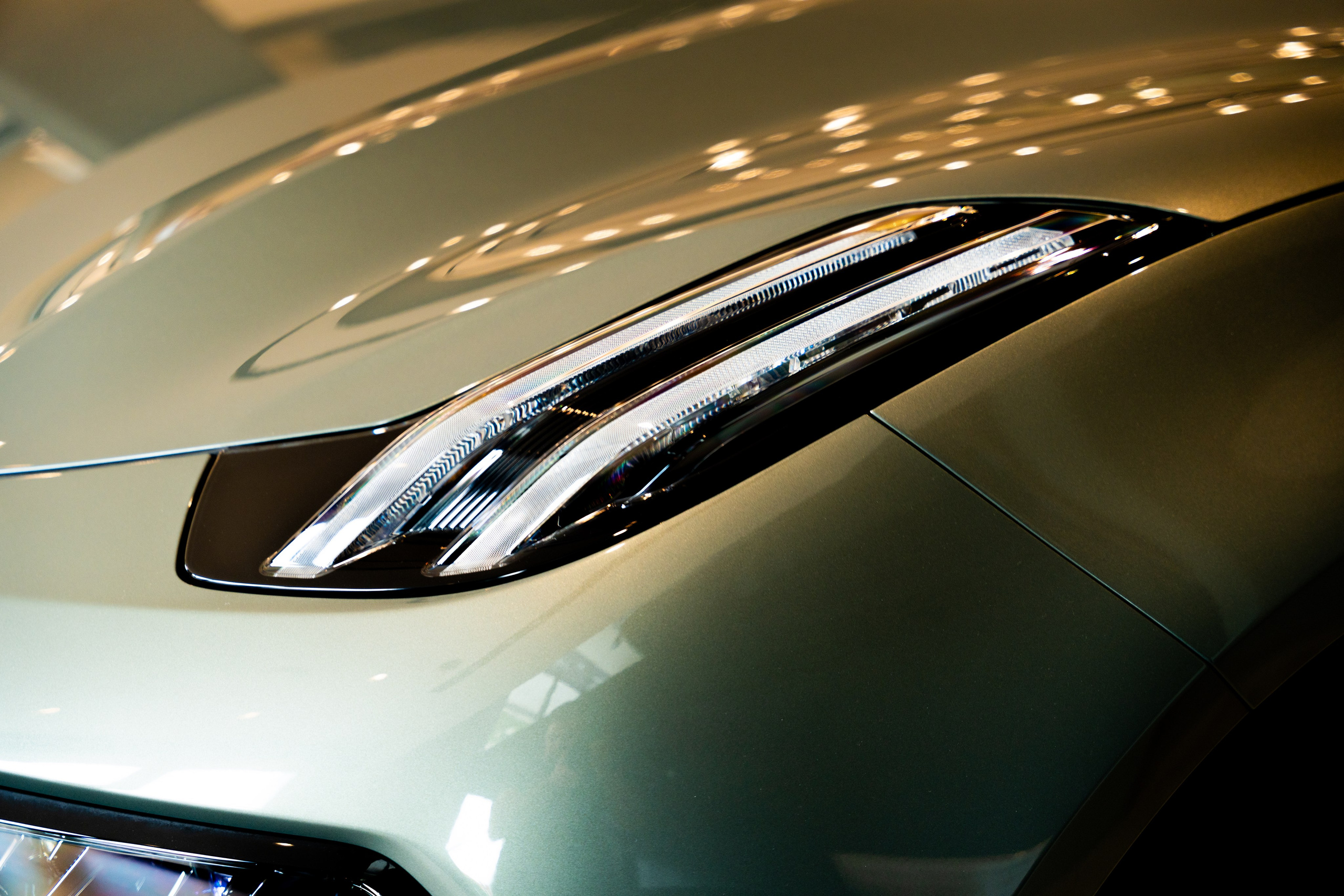 Интерьерная фотосъемка автосалона Elrus в Краснодаре. Zeekr, LiXiang Профессиональная фотосъемка интерьера премиум-автосалона в Краснодаре. Шедевры для Вас! Фотограф и Видеограф в Краснодаре Пахиев Руслан