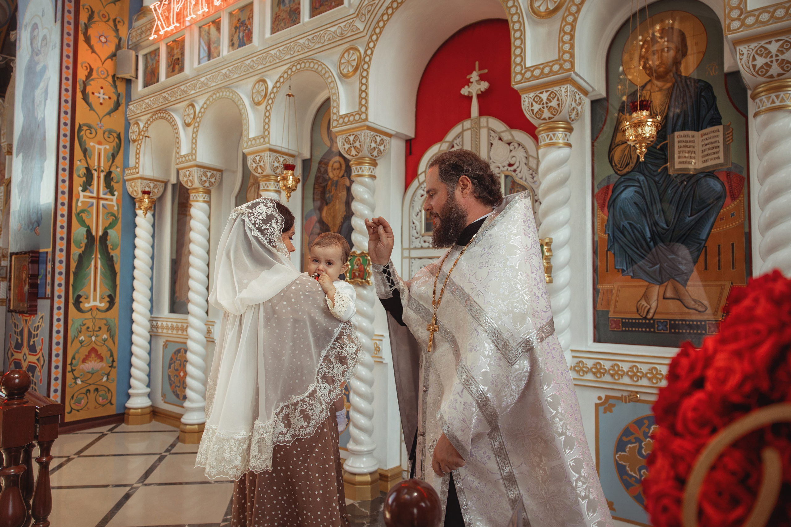 Таинство Крещения Ольги. Храм Михаила Архангела г. Крымск. Фотограф на Крещение и Венчание Краснодарский край — Гранкина Юлия
