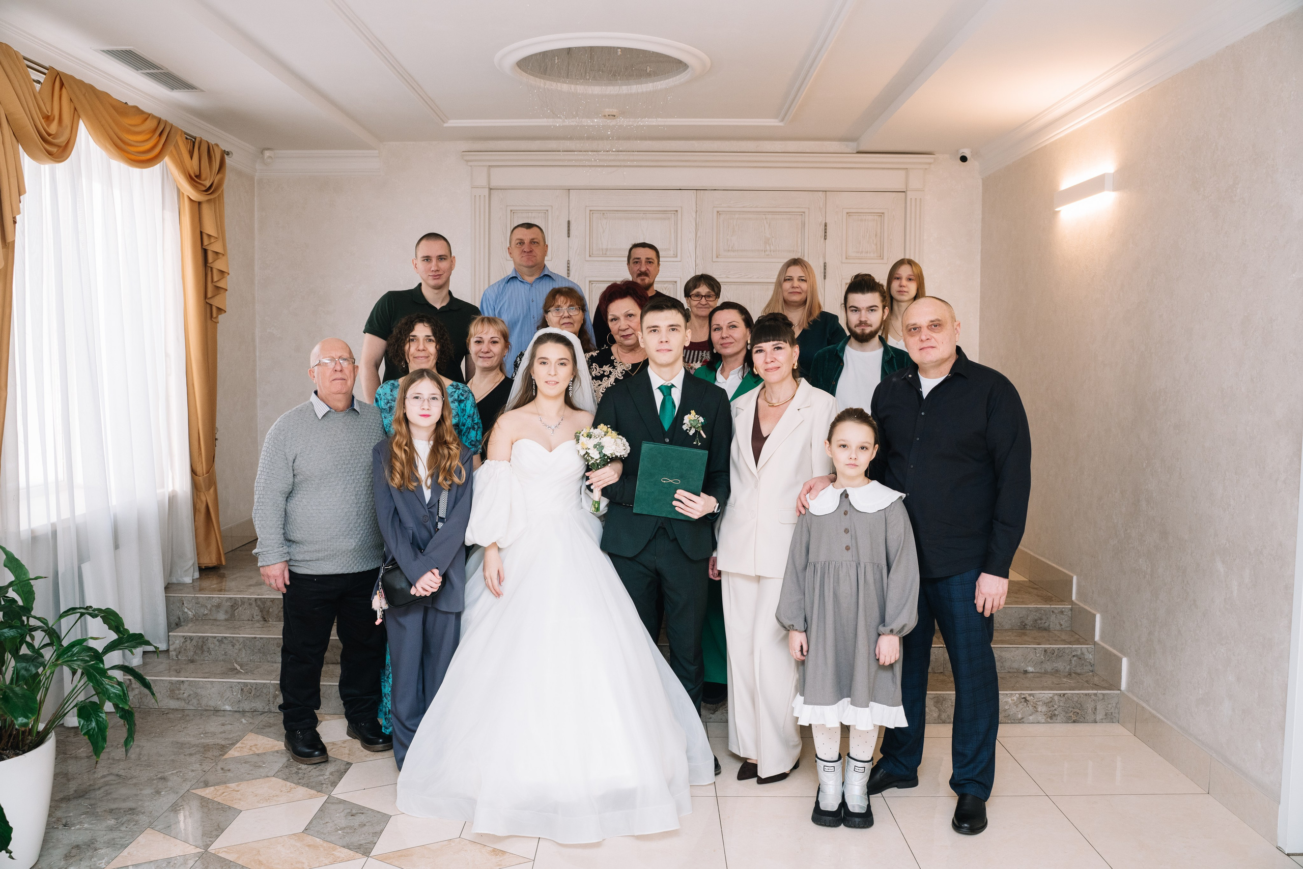 Владимир и Виктория. Дипломированный фотограф в Новосибирске. Фотографирую свадьбы, репортажи, индивидуальные фотосессии, lovestory(семейные)