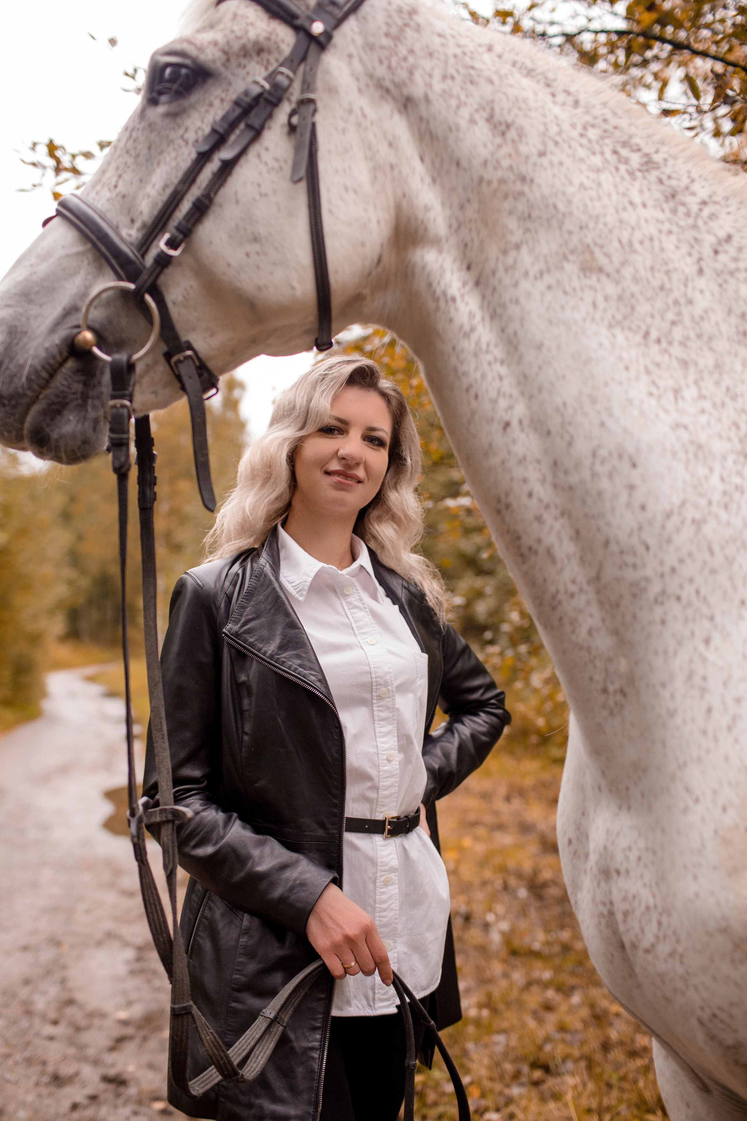 Фотосессия осень с лошадью в парке