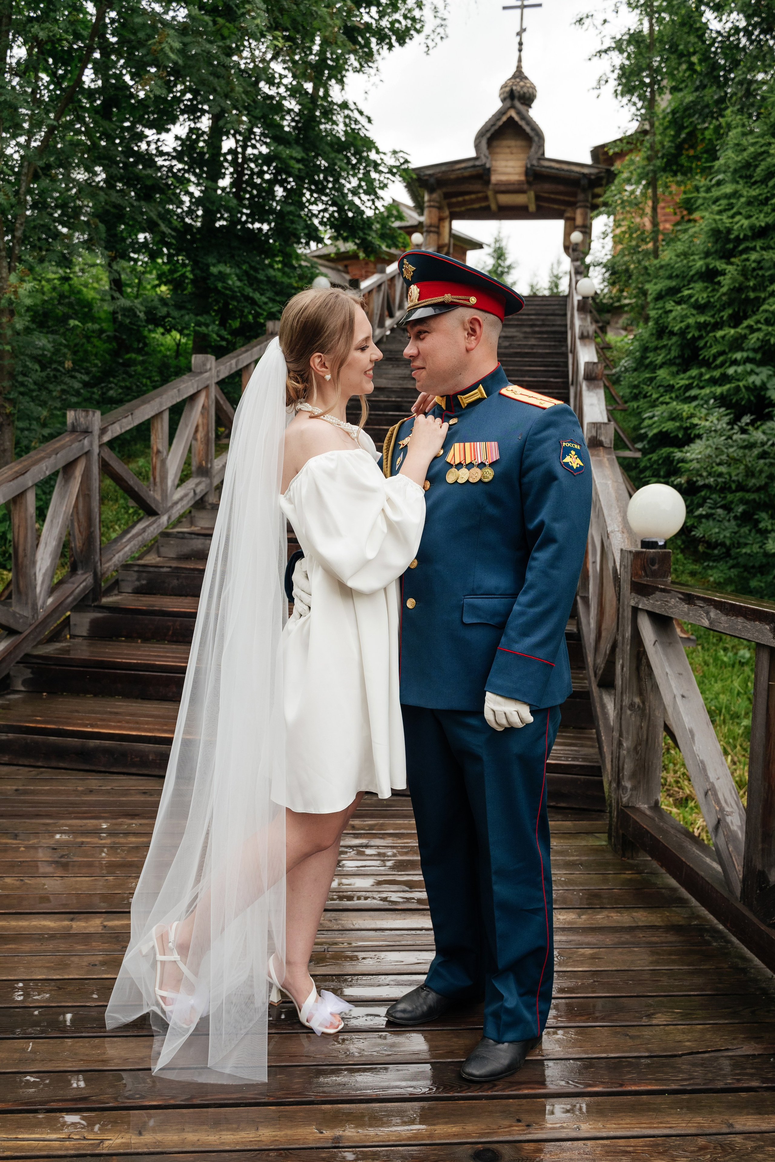 Жених в военной форме. Романтично. Свадебный фотограф в Сергиевом Посаде недорого Ольга Гузанова