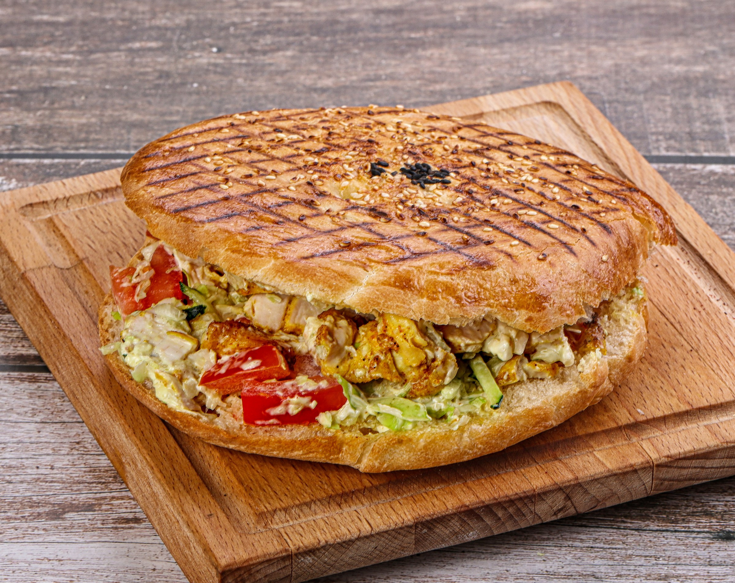 Фотосъемка бургеров и гамбургеров. Заказ по тел.: +7 (906) 006-90-22. Фуд-фотограф Андрей Старостин — съемка еды в Москве. 9000 руб. в час