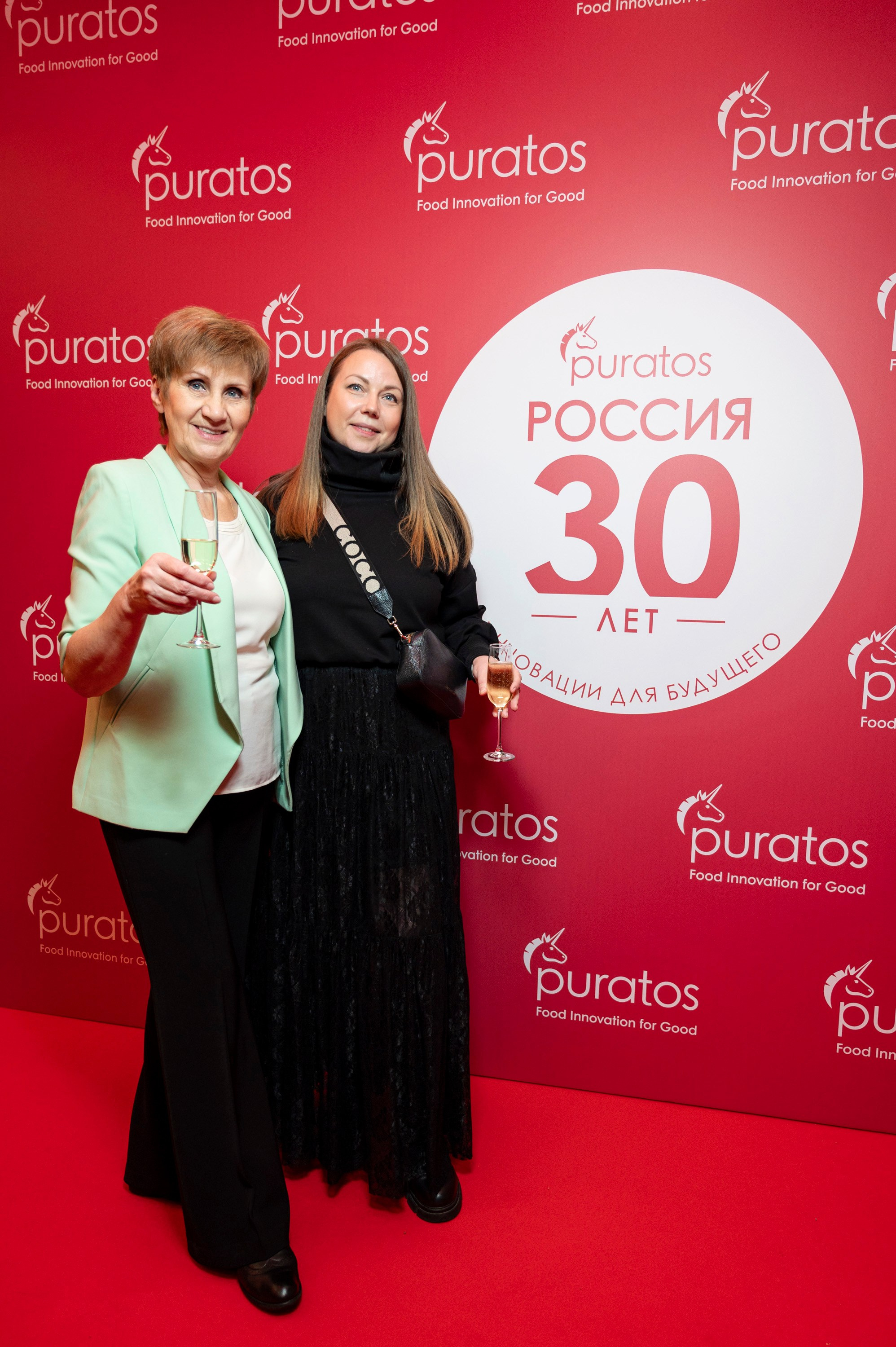 Новогодний корпоратив Puratos. Репортажный фотограф и видеограф Слава Думчев. Тимбилдинги, отчетники, корпоративы