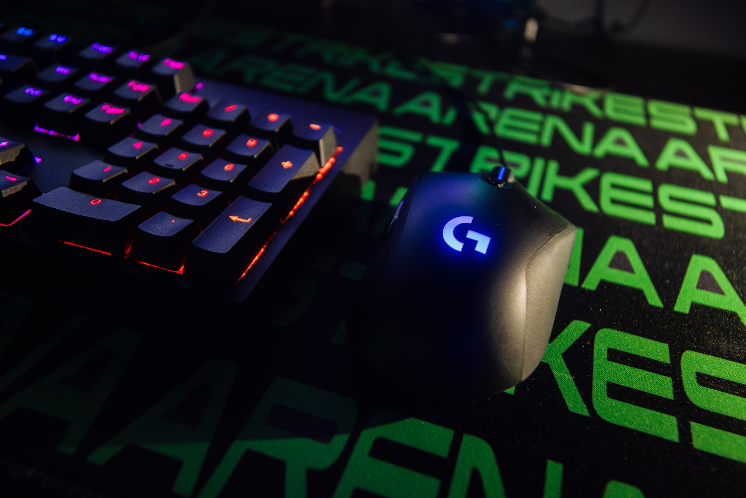 Фотосъемка для компьютерного клуба. Интерьерный и репортажный фотограф в Санкт-Петербурге