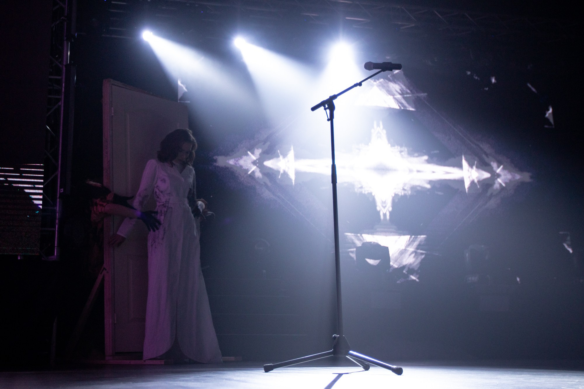 Конкурс красоты Мисс КубГУ 2022. Репортажный, промышленный и маркетплейс-фотограф Дмитрий Чернат