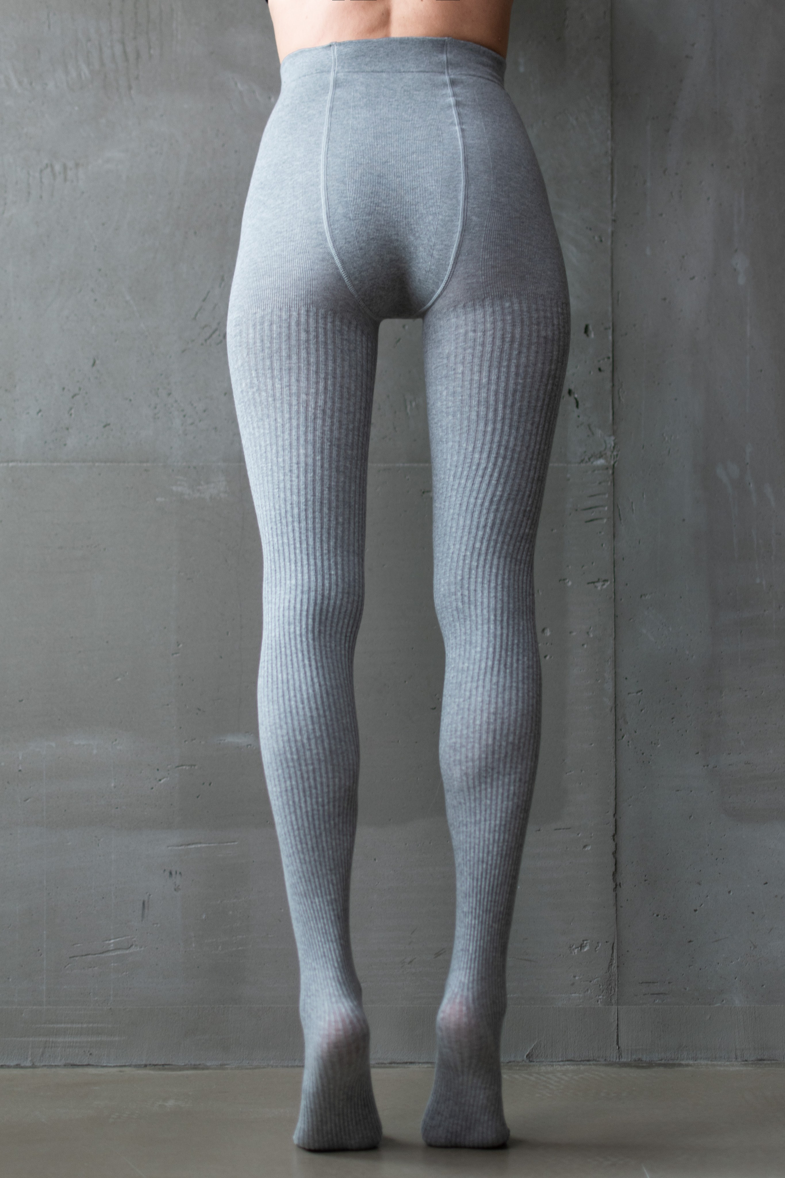 Колготки. Фотограф-ретушер в Крыму Юля Лобурец