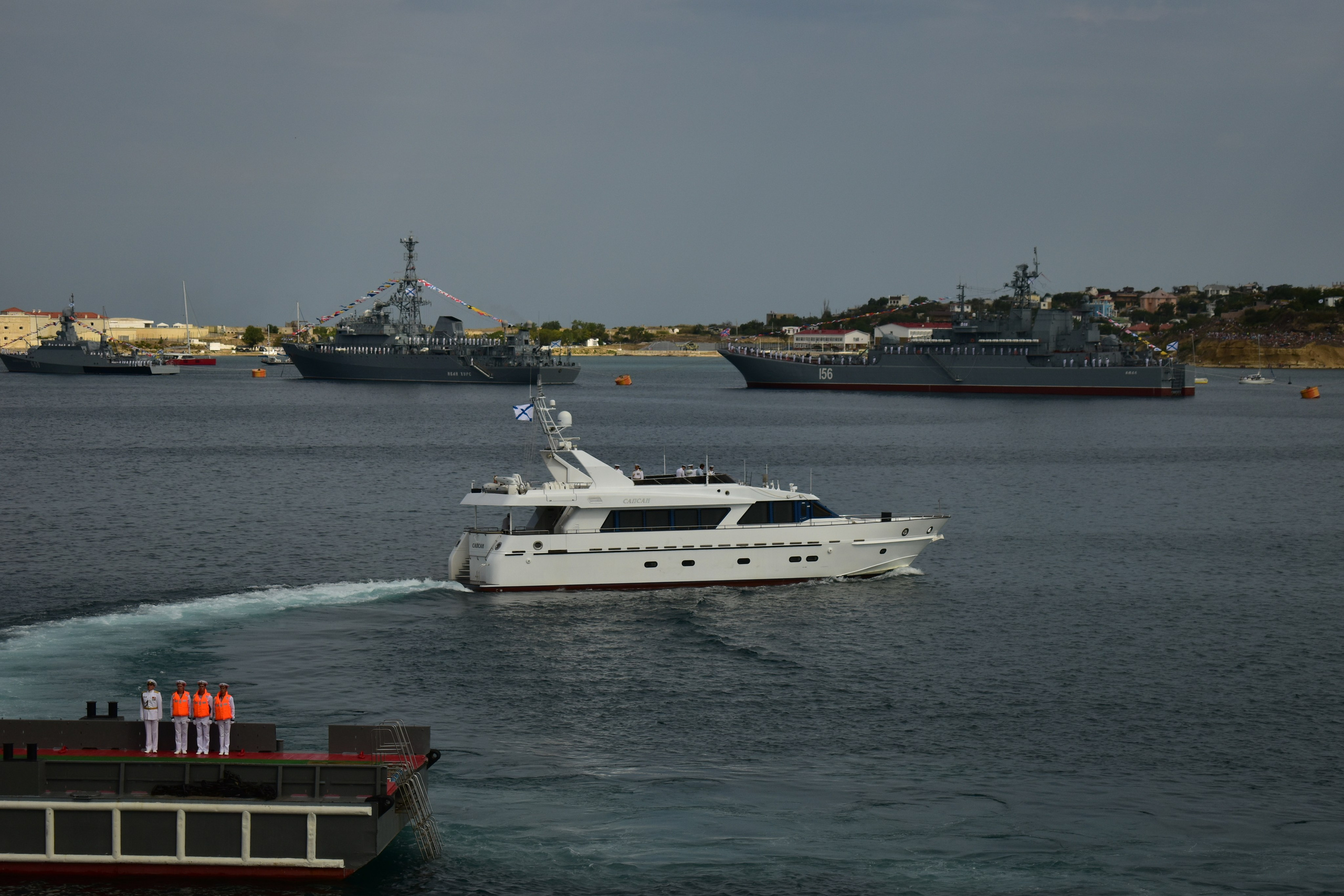Парад ВМФ. Фотограф-ретушер в Крыму Юля Лобурец