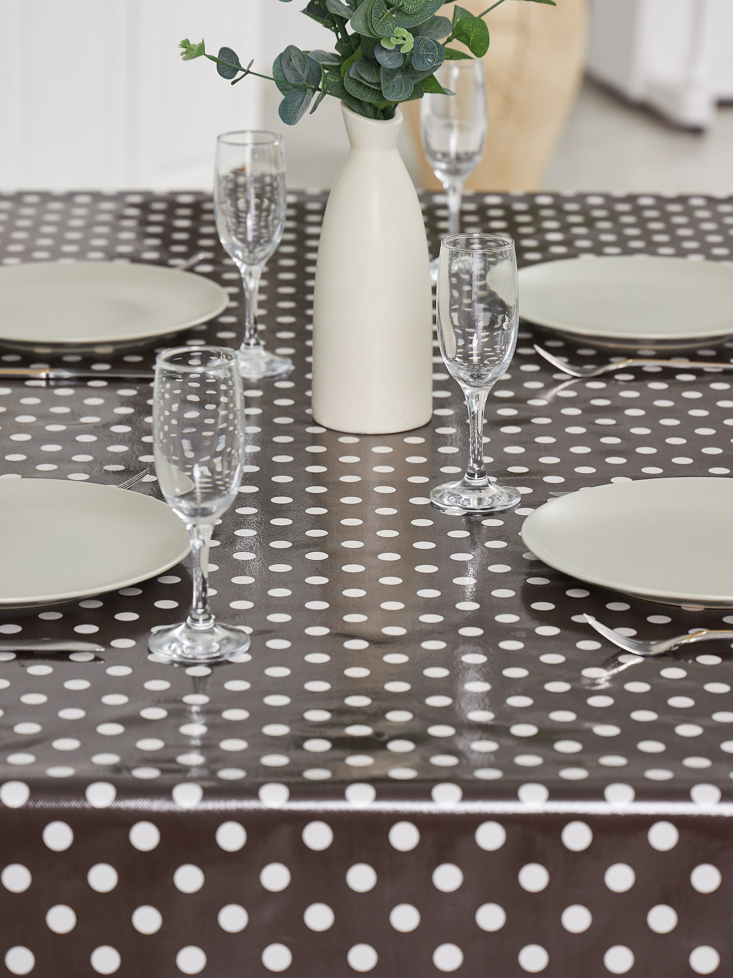 Фотосъемка скатертей для маркетплейсов. Алексей Темнов — фотограф в Пятигорске