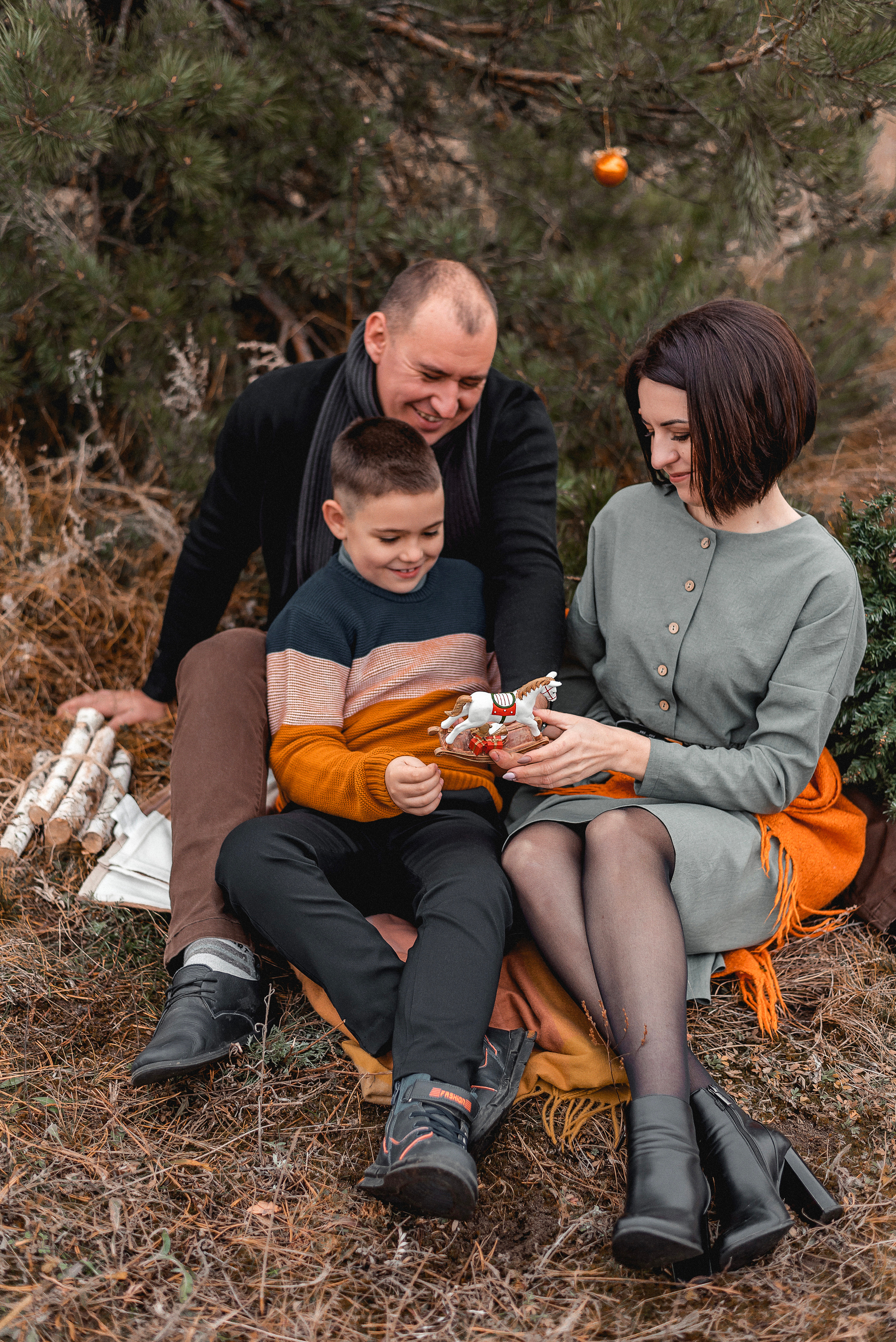Новый год у елочки. Семейный и детский фотограф Наталья Горда