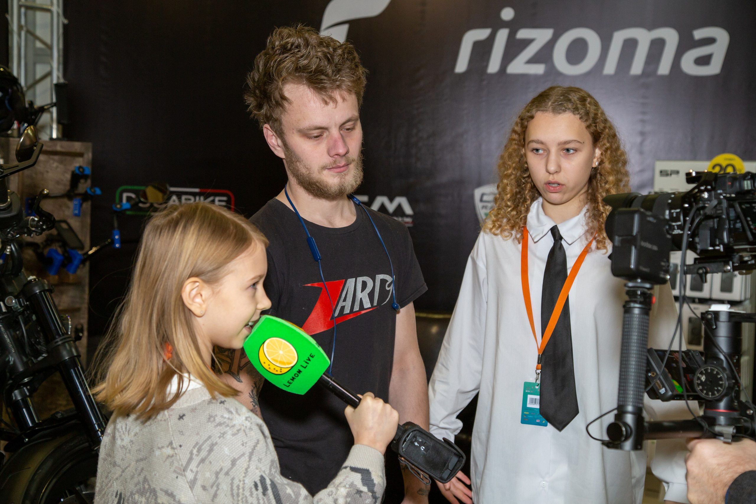 Фотопрогулка по выставке Поехали 2022. «Студия DRONAVT`s» — видеосъёмка и фотография г. Москва