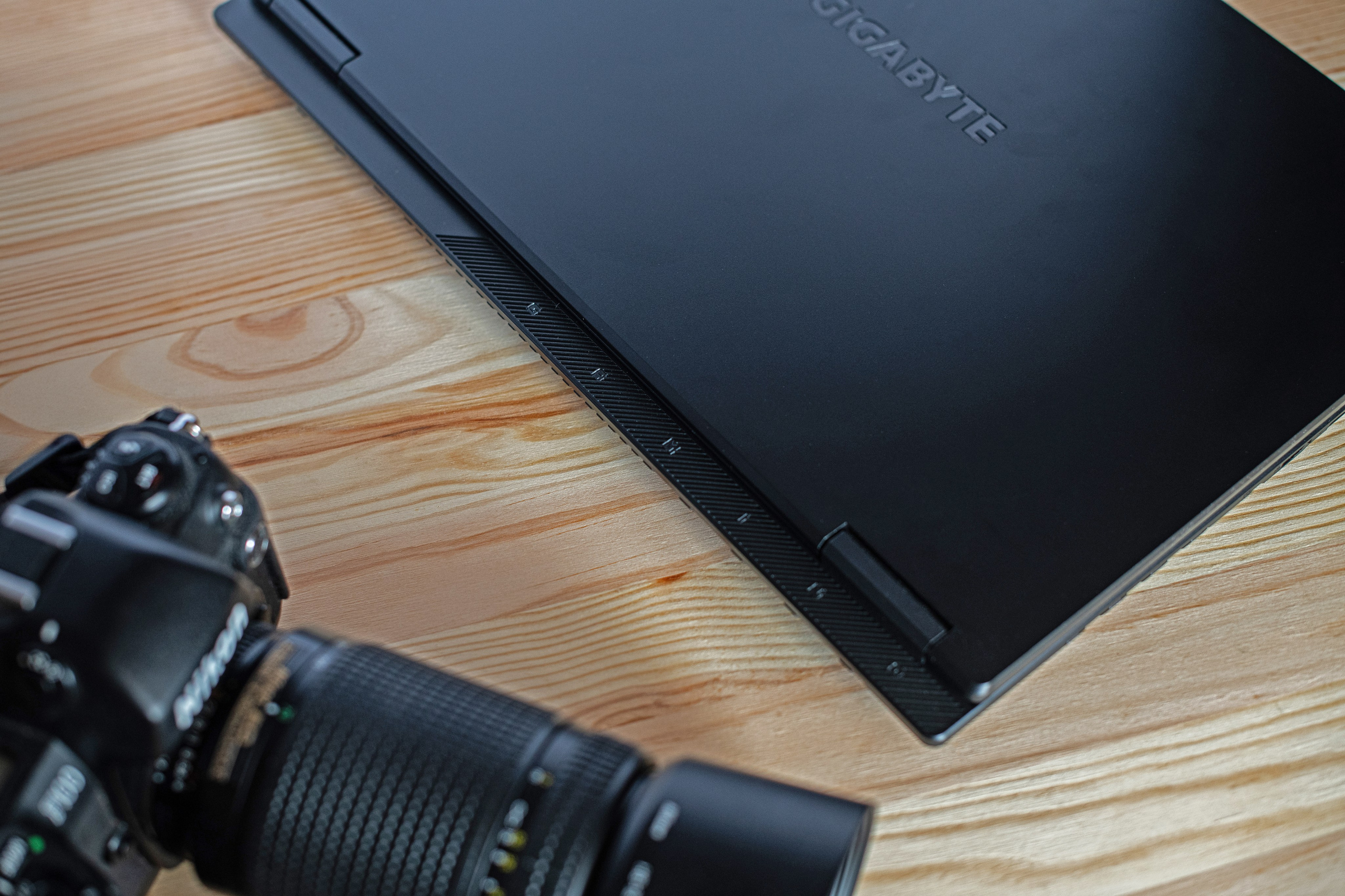 GIGABYTE. Фотограф в Алматы Артемий Матюнин