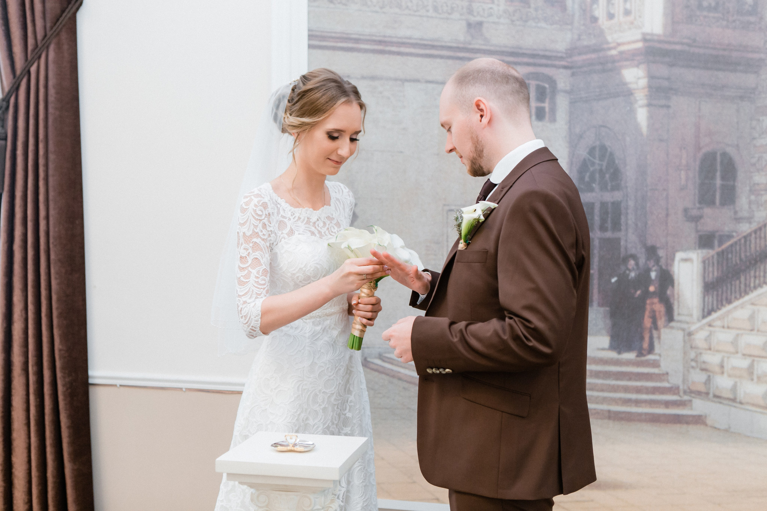 Свадебная фотосессия Сергея и Елены. Наш свадебный день. Видеосъемка и фотосъемка свадеб. Фотограф и оператор на свадьбу. Видеосъемка подкастов, собственная видео-фотостудии. Предметная фотосъемка