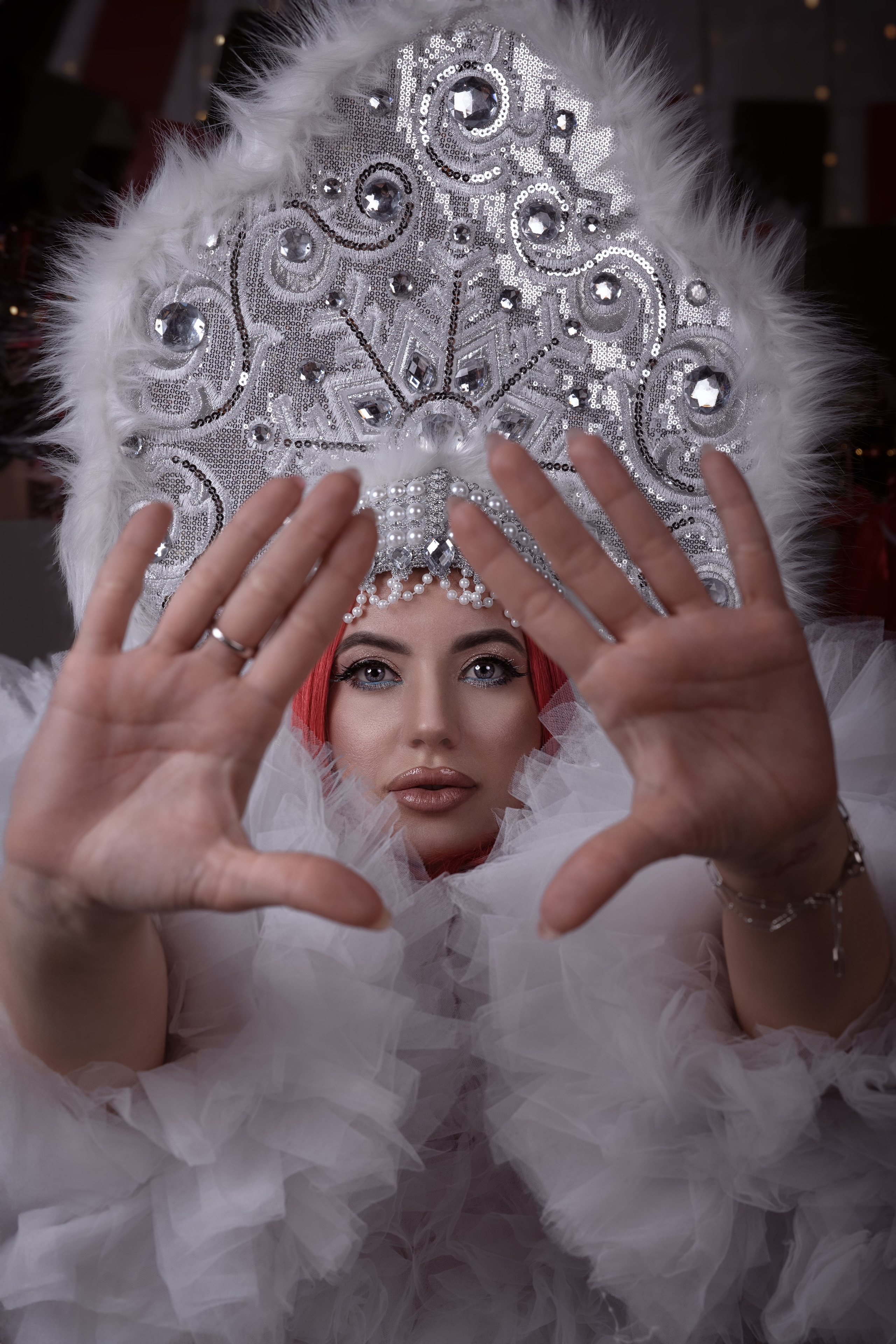 Модная Снегурка. Cruelsyra —фотограф в Хабаровске. Портретная и фэшн съемка