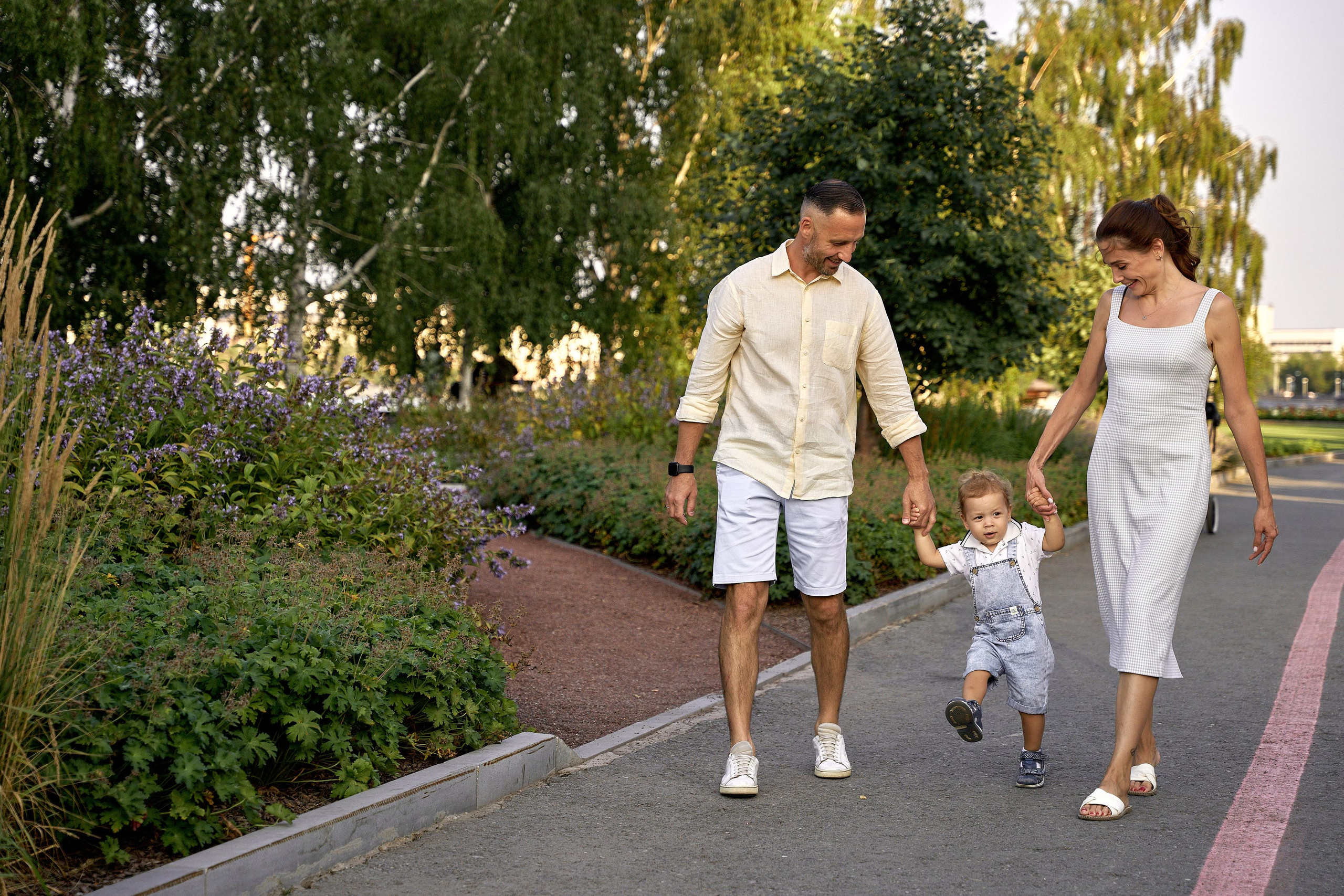 ПРОГУЛКА С МАЛЫШОМ. Свадебный фотограф Наталья Помазкина | Репортаж Екатеринбург Москва