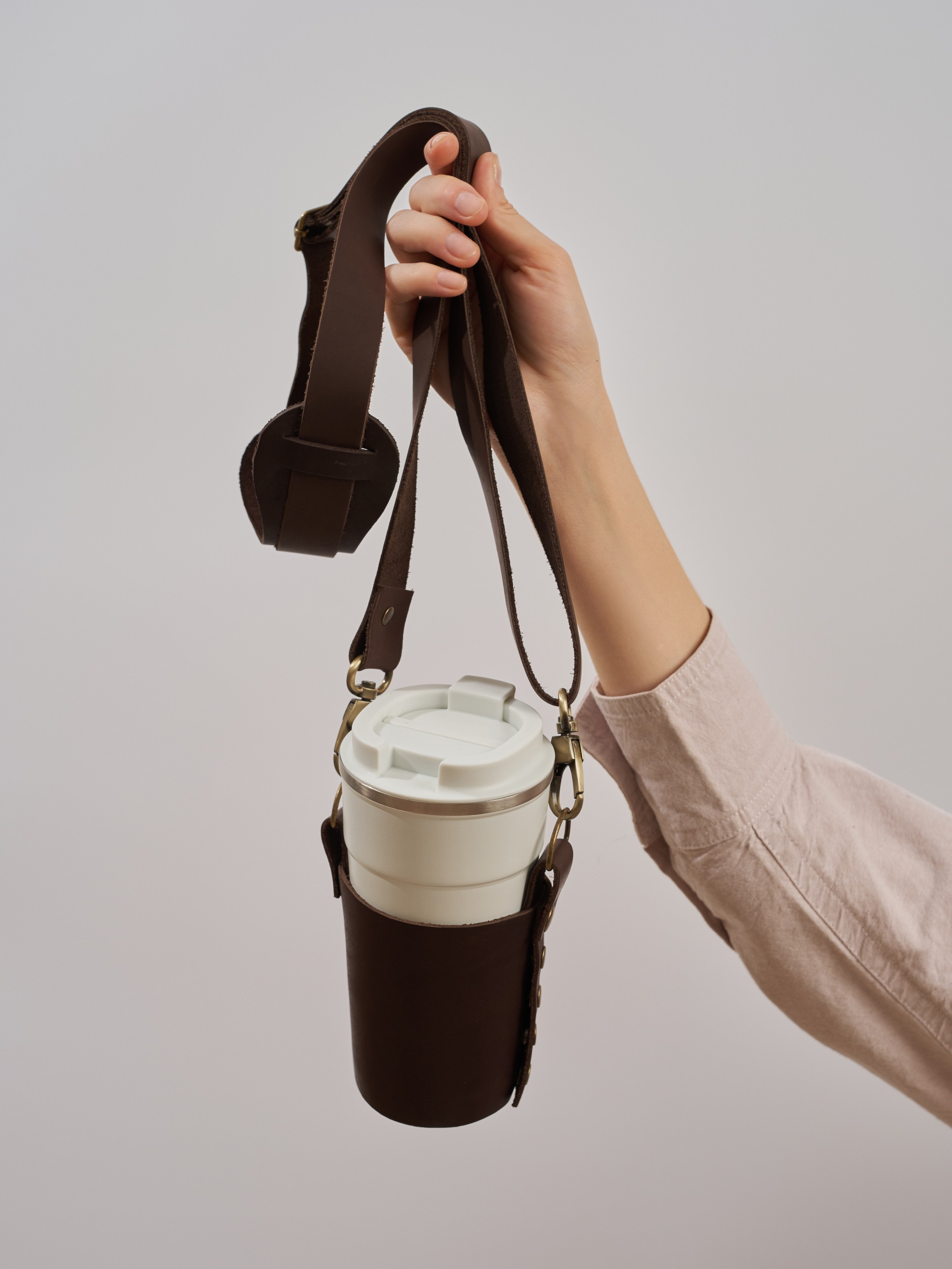 В РУКАХ. Предметный фотограф Евгения Ларчуженкова