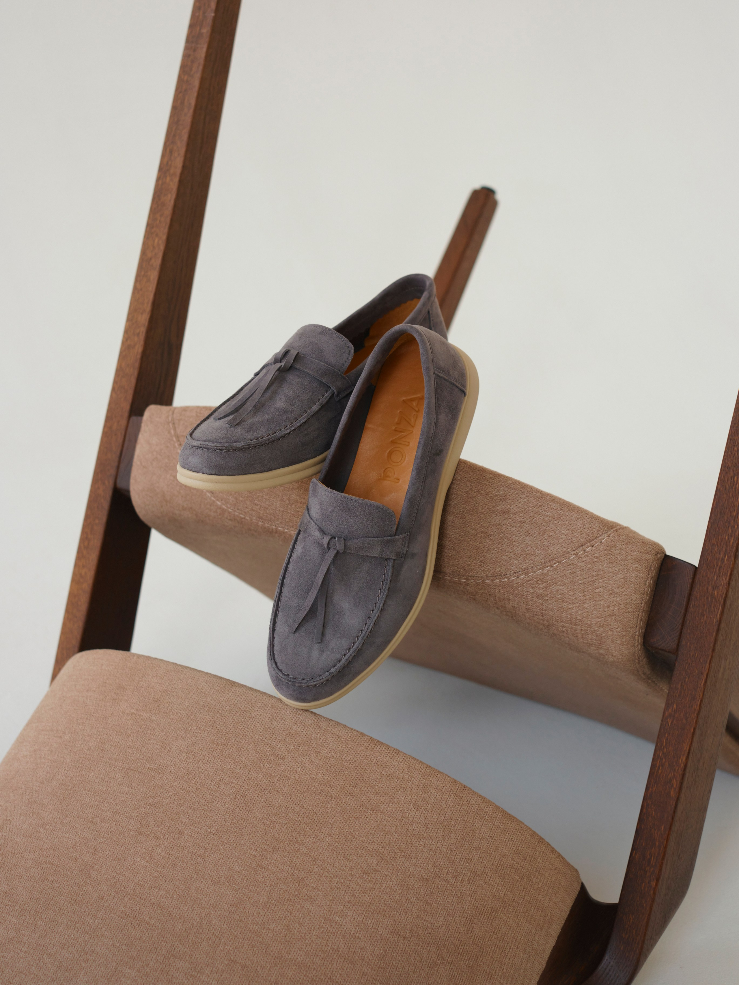 ОБУВЬ. Предметный фотограф Евгения Ларчуженкова