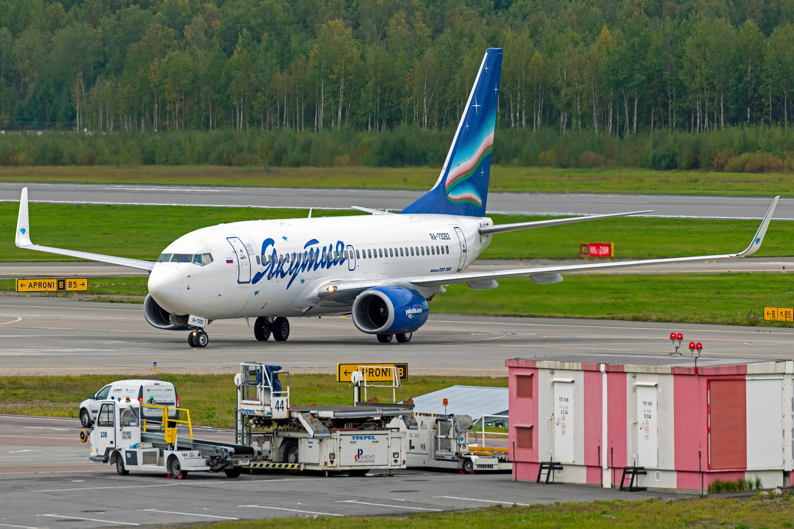 Авиация: самолеты, вертолеты, небесные зарисовки. От прошлого к будущему авиации через фотографию