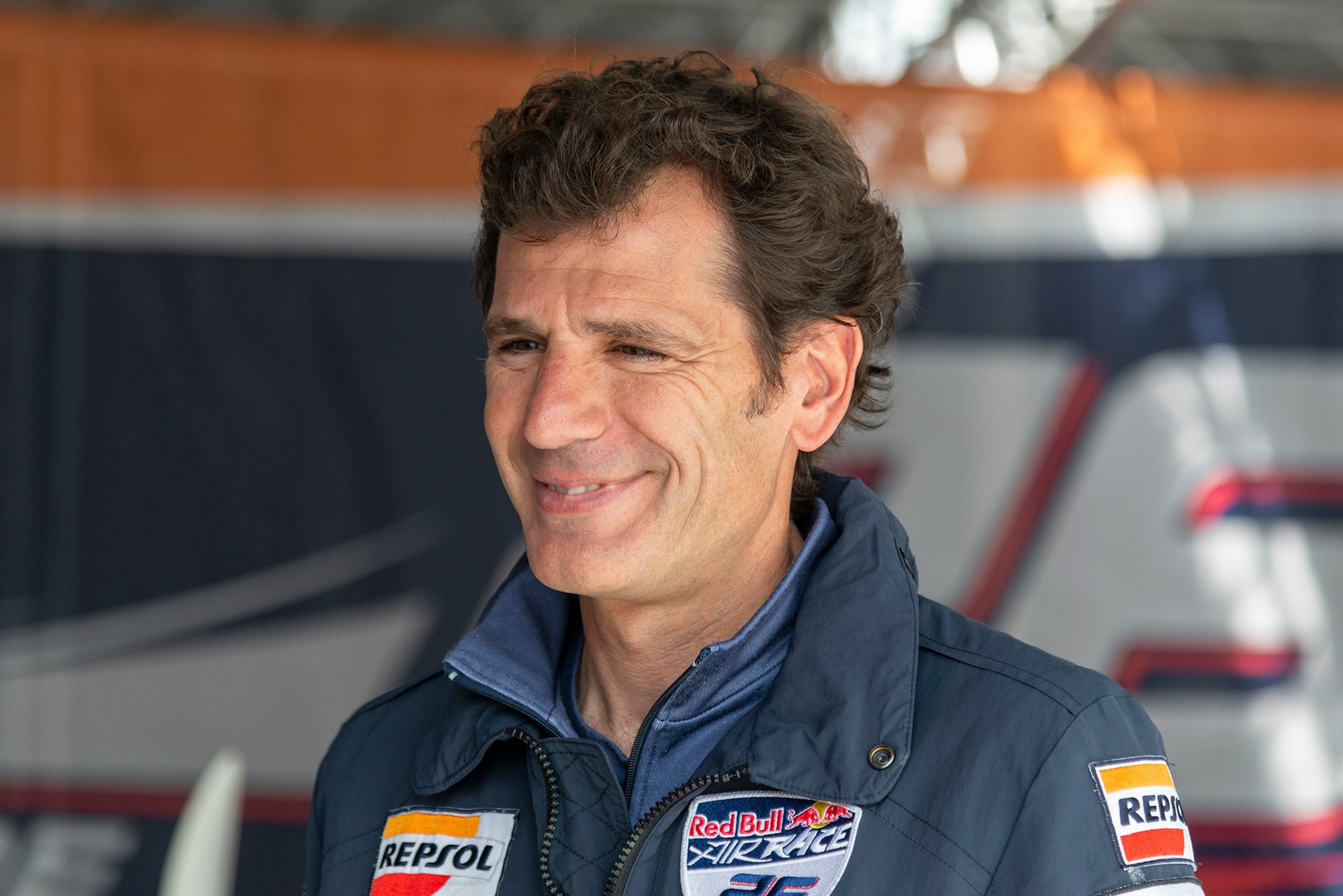 Авиация: самолеты, вертолеты, небесные зарисовки. От прошлого к будущему авиации через фотографию