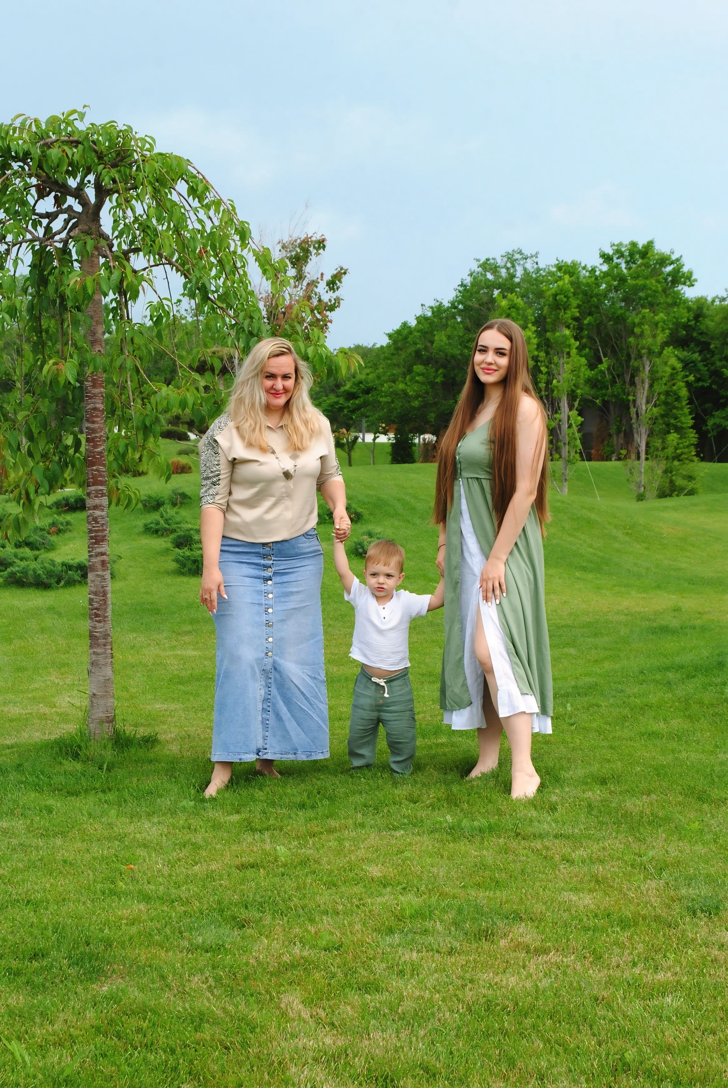 Настя и семья. Фотограф Мария Мусаелян